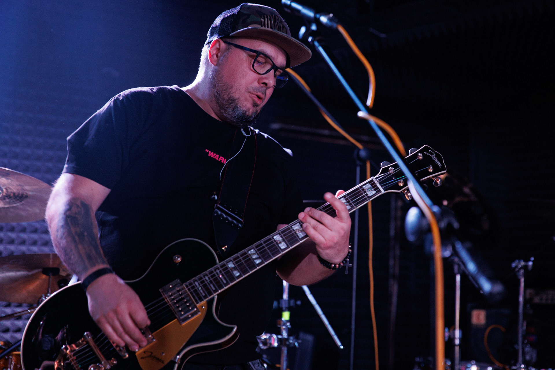 12.11.2021 koncert Holyguns Warszawa klub Remontsupport Lipali. Polski rock.fot. Andrzej Wasilkiewicz/REPORTER