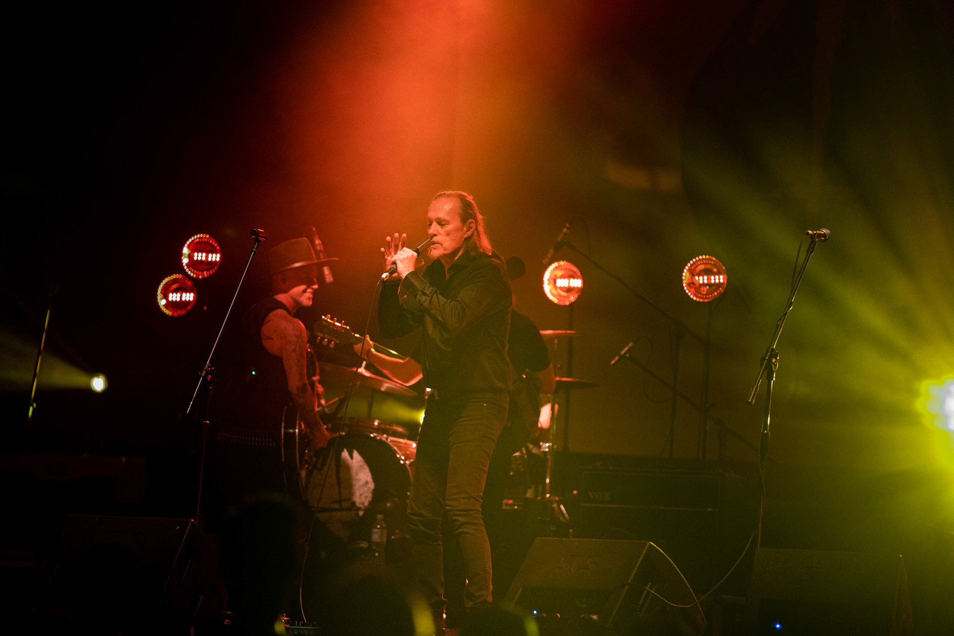 13.08.2021 koncert Me And That Man w Warszawie,Letnia scena Progresji, Gramy do Woli.n/z Adam Nergal Darski - gitara, wokal,n/z John Porter - gitara, wokal,n/z Łukasz Kumański - perkusja,n/z Matteo Bassoli - bass, wokal,n/z Sasha Boole - gitara, wokal,Fot. Andrzej Wasilkiewicz/Reporter