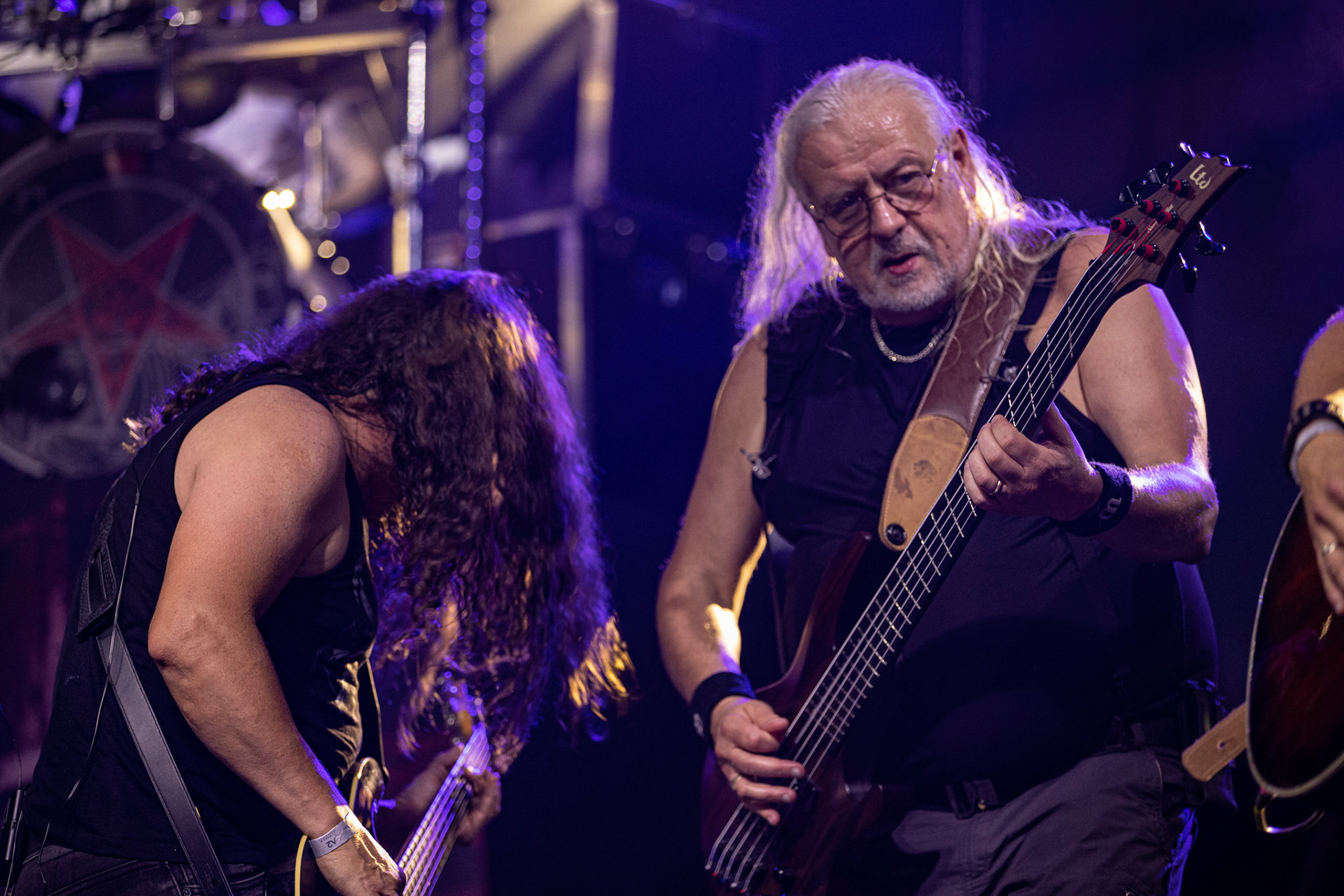 12.09.2021 - KAT i Roman Kostrzewski - koncert "Do zobaczenia w piekle" Wroclaw, Centrum Koncertowe A2.  Roman Kostrzewski – wokalJacek Nowak – perkusjaKrzysztof Pistelok – gitaraJacek Hiro – gitaraMichal Laksa – basGościnnie: Adam „Nergal” Darski (Behemoth)Piotr „Peter” Wiwczarek (Vader),Tomasz „Titus” Pukacki (Acid Drinkers)Adrian „Fred” Frelich (Dragon)Krzysztof „Fazi” Oset (ex-Kat)Piotr „Mancover” Mańkowski (Wolf Spider)Wacław „Vogg” Kiełtyka (Decapitated)Marek „Spider” Pająk (Vader)Jarek „Gronos” Gronowski (Dragon, ex-Kat)Paweł „Baitel” Pasek (Decapitated) Piotr Radecki (ex-Kat &amp; Roman Kostrzewski)fot. Andrzej kaziq Wasilkiewicz