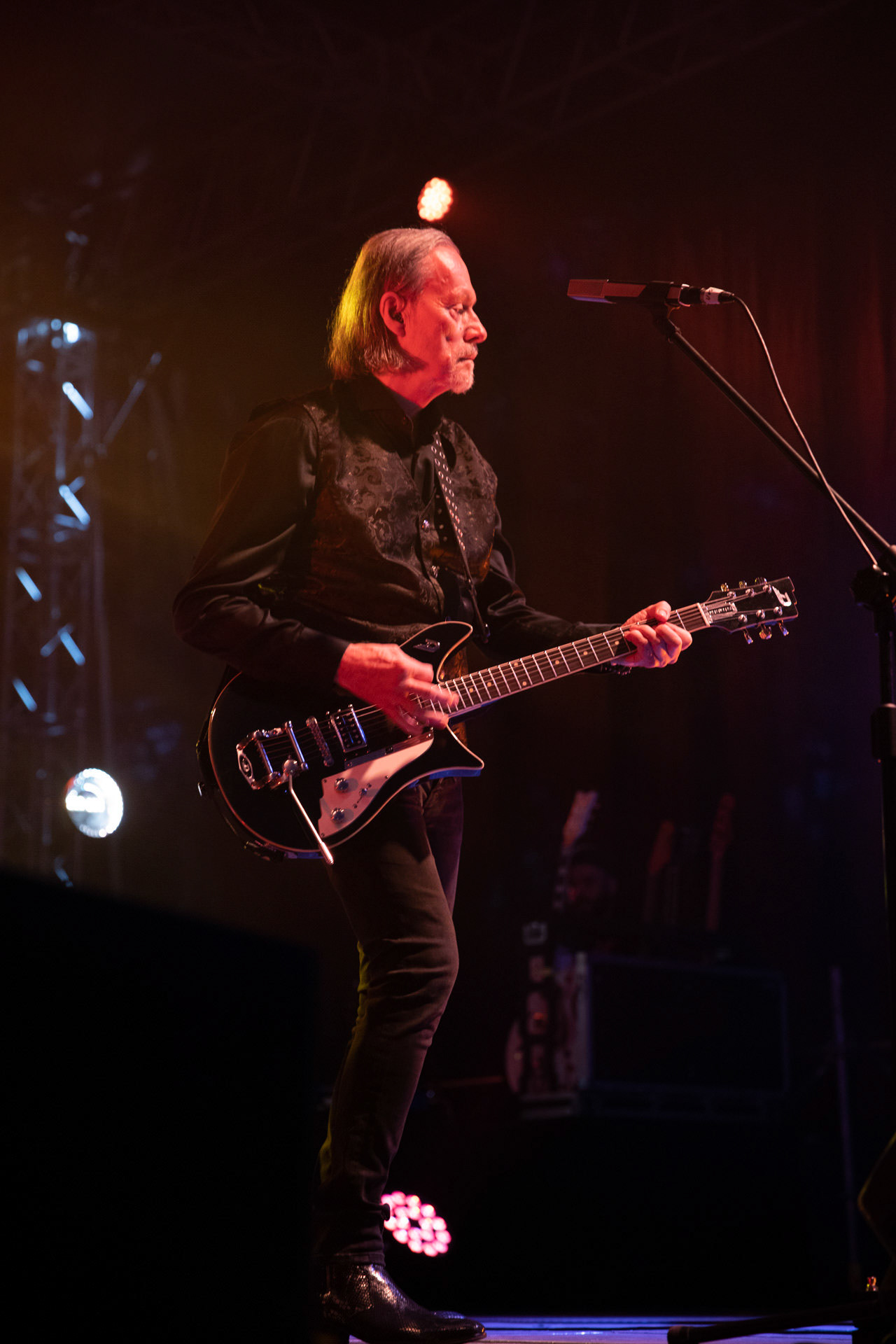 13.08.2021 koncert Me And That Man w Warszawie,Letnia scena Progresji, Gramy do Woli.n/z John Porter - gitara, wokal,Fot. Andrzej Wasilkiewicz/Reporter