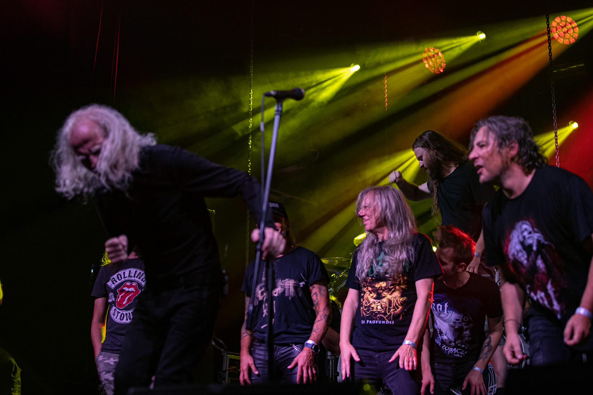 12.09.2021 - KAT i Roman Kostrzewski - koncert "Do zobaczenia w piekle" Wroclaw, Centrum Koncertowe A2.  Roman Kostrzewski – wokalJacek Nowak – perkusjaKrzysztof Pistelok – gitaraJacek Hiro – gitaraMichal Laksa – basGościnnie: Adam „Nergal” Darski (Behemoth)Piotr „Peter” Wiwczarek (Vader),Tomasz „Titus” Pukacki (Acid Drinkers)Adrian „Fred” Frelich (Dragon)Krzysztof „Fazi” Oset (ex-Kat)Piotr „Mancover” Mańkowski (Wolf Spider)Wacław „Vogg” Kiełtyka (Decapitated)Marek „Spider” Pająk (Vader)Jarek „Gronos” Gronowski (Dragon, ex-Kat)Paweł „Baitel” Pasek (Decapitated) Piotr Radecki (ex-Kat &amp; Roman Kostrzewski)fot. Andrzej kaziq Wasilkiewicz