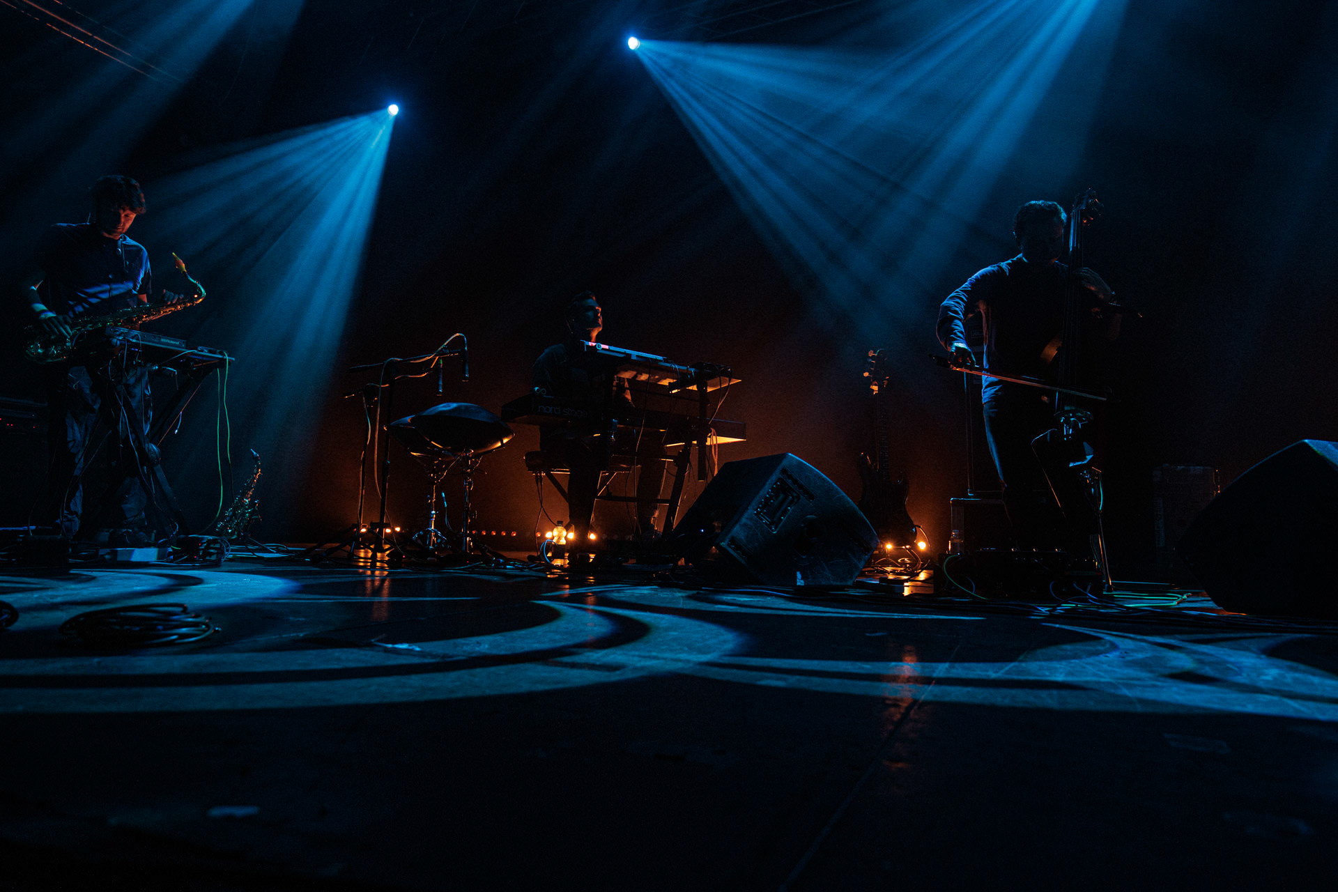 26.04.2022 Portico Quartet Jazz, ambient, electronic, hang. Warszawska Progresja.Portico Quartet to instrumentalny zespol z Londynu w Wielkiej Brytanii. n/z Duncan Bellamy - drums and electronics,n/z Milo Fitzpatrick - electric and double-bass,n/z Jack Wyllie - saxophones and keyboards,n/z Keir Vine -keyboards,Produkcja Winiary Bookings fot. Andrzej Wasilkiewicz/Reporter