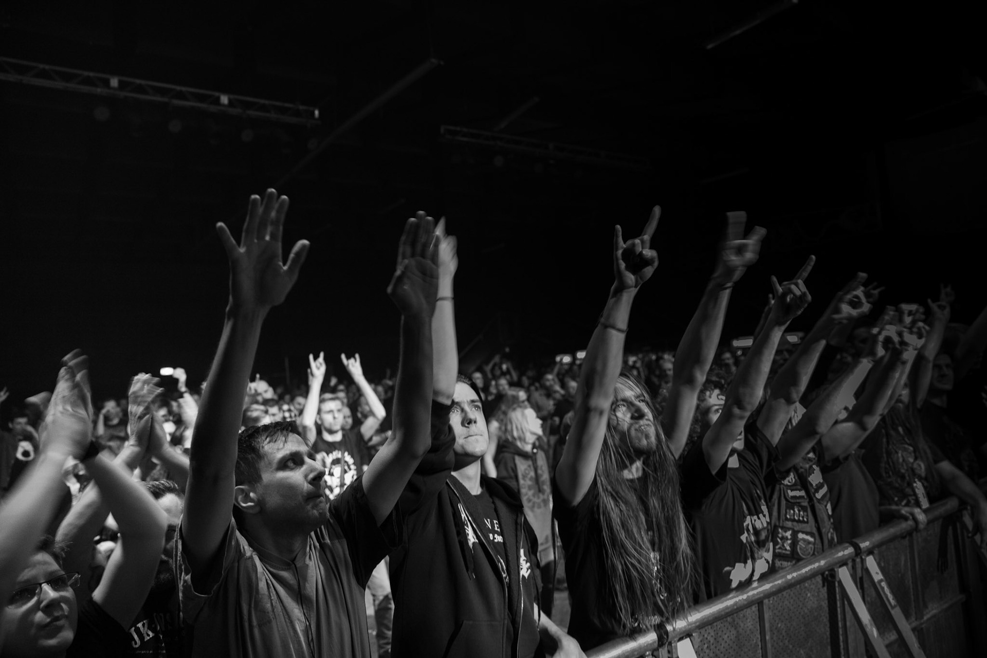 01.03.2019 Infected Rain- koncert warszawska Progresja, Infected Rain Moldovan nu metal, nu metalcore,
Vadim "Vidick" Ozhog - guitars, 
Vladimir Babici - bass, 
Serghei Babici - guitars, 
Eugen Voluta - drums,
Elena "Lena Scissorhands" Cataraga - vocals,