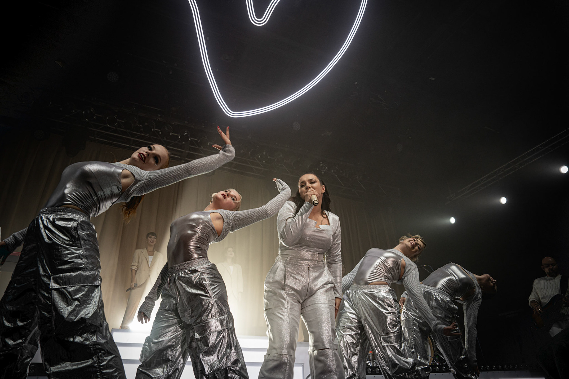 28.10.2023 Ewa Farna specjalny koncert urodzinowy Warszawa, Klubie PROGRESJA, fot. Andrzej Wasilkiewicz/Reporter