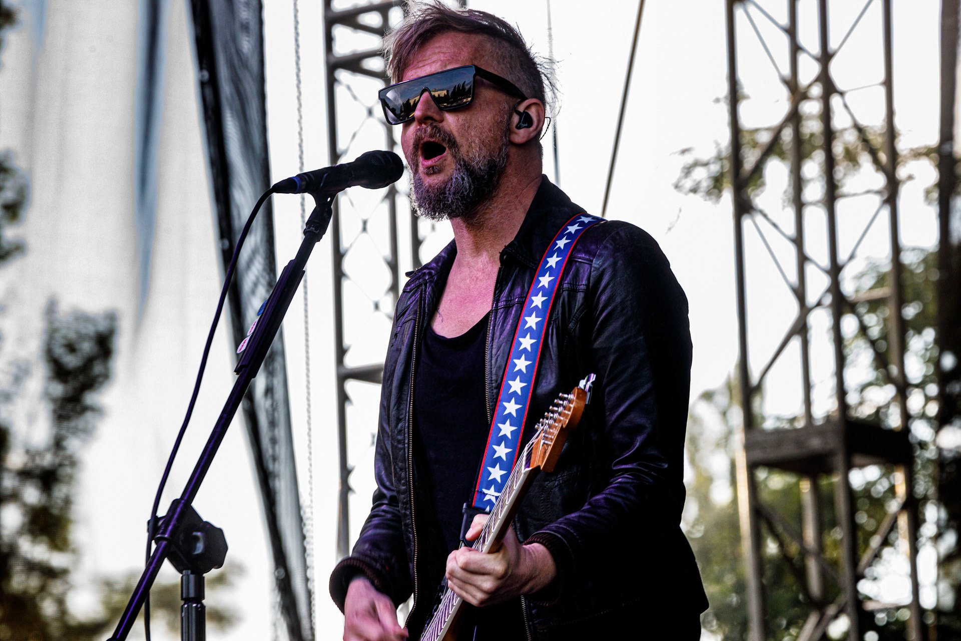 10.07.2022 Organek -  Antyfest Antyradia 2022 - Warszawa, letnia scena klubu Progresja. Tomasz Organek – gitara, wokal,Adam Staszewski – gitara basowa,Robert Markiewicz – perkusja,Tomasz Lewandowski – instrumenty klawiszowe,Rock alternatywny.fot. Andrzej Wasilkiewicz/Reporter