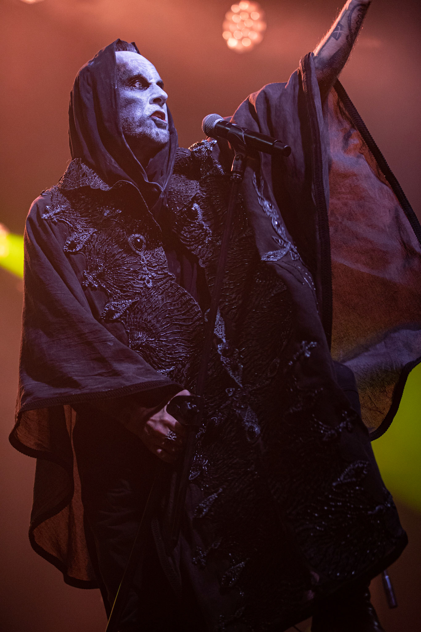 12.09.2021 - KAT i Roman Kostrzewski - koncert "Do zobaczenia w piekle" Wroclaw, Centrum Koncertowe A2.  Roman Kostrzewski – wokalJacek Nowak – perkusjaKrzysztof Pistelok – gitaraJacek Hiro – gitaraMichal Laksa – basGościnnie: Adam „Nergal” Darski (Behemoth)Piotr „Peter” Wiwczarek (Vader),Tomasz „Titus” Pukacki (Acid Drinkers)Adrian „Fred” Frelich (Dragon)Krzysztof „Fazi” Oset (ex-Kat)Piotr „Mancover” Mańkowski (Wolf Spider)Wacław „Vogg” Kiełtyka (Decapitated)Marek „Spider” Pająk (Vader)Jarek „Gronos” Gronowski (Dragon, ex-Kat)Paweł „Baitel” Pasek (Decapitated) Piotr Radecki (ex-Kat &amp; Roman Kostrzewski)fot. Andrzej kaziq Wasilkiewicz