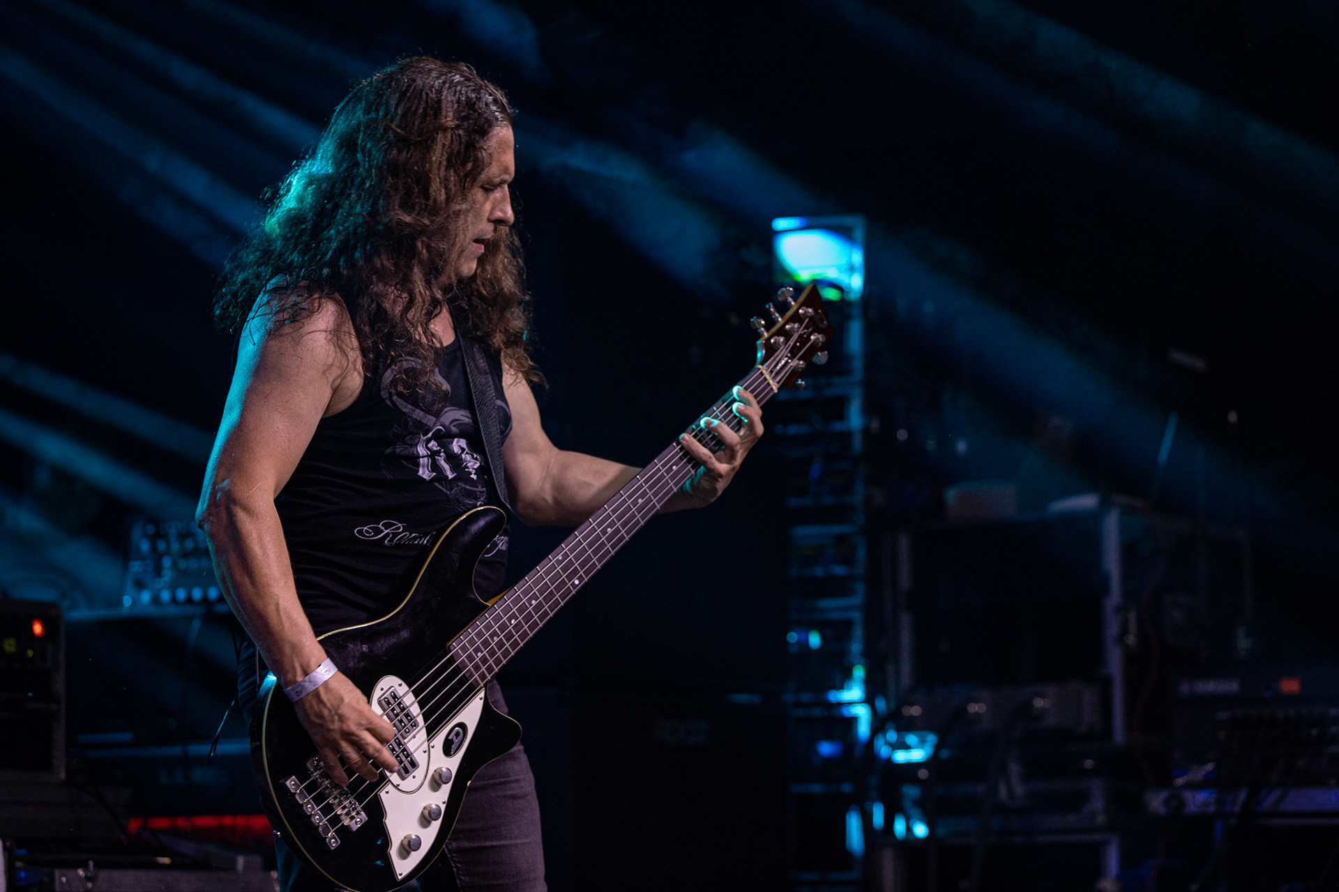 12.09.2021 - KAT i Roman Kostrzewski - koncert "Do zobaczenia w piekle" Wroclaw, Centrum Koncertowe A2.  Michal Laksa – bas,fot. Andrzej kaziq Wasilkiewicz