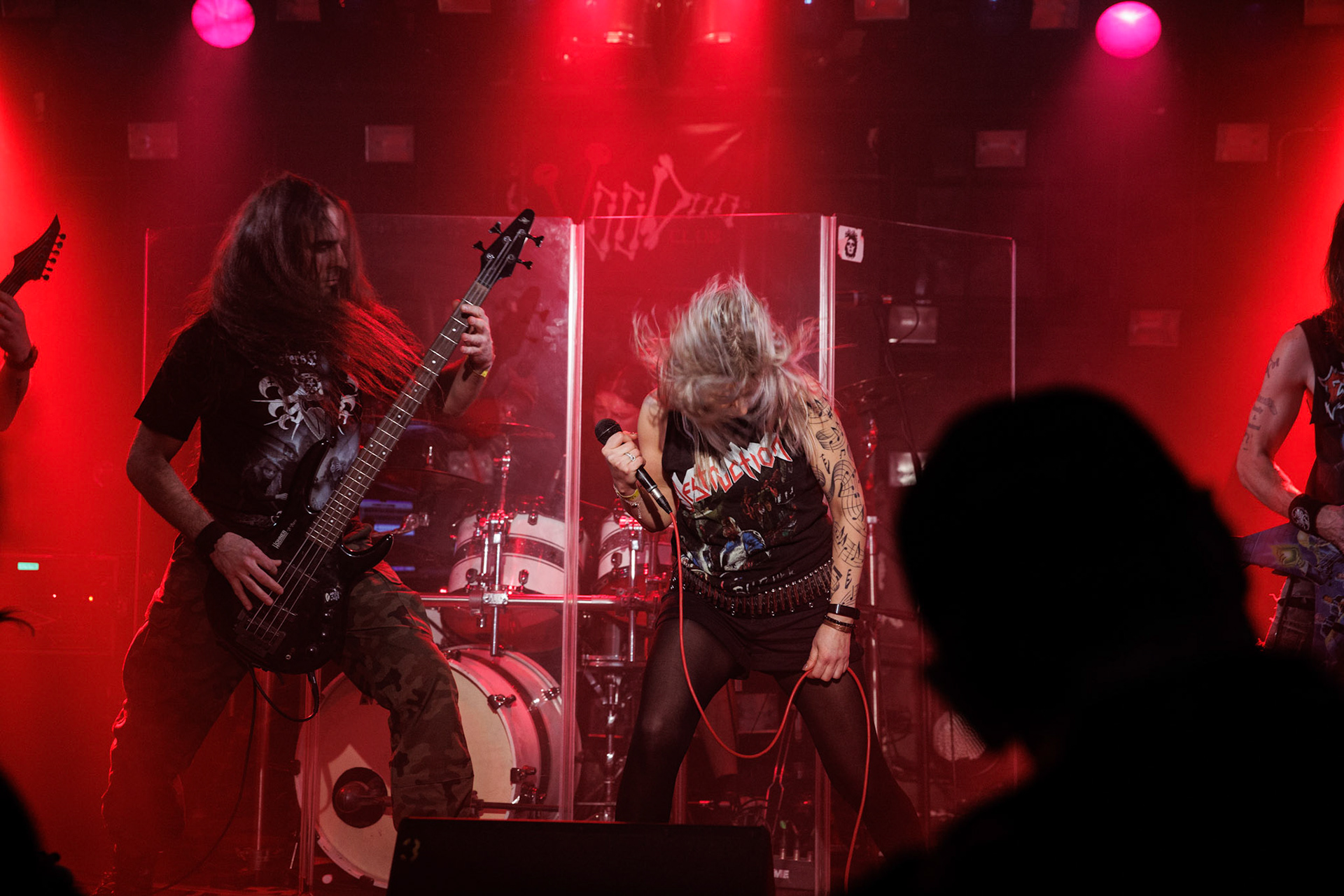 War-Saw - thrashmetal.Koncert Czwarta Fala MMXXII klub VooDoo Warszawa.n/z Marek Agnostic Molenda - gitara,n/z Tomek Zyclon Weglewski - bas,n/z Pawel Abaddon Rekowski - gitara,n/z Sylwia Papierska - wokal,n/z Pawel Pawulon Jaroszewicz - drums,Fot. Andrzej Wasilkiewicz/kaziq.com