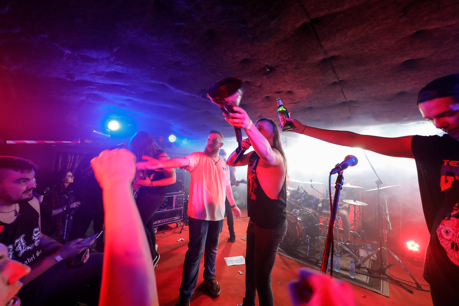 Tester Gier - Rybnik, Polska,
Crossover Thrash, Techniczny Punk Rock, hardcore,