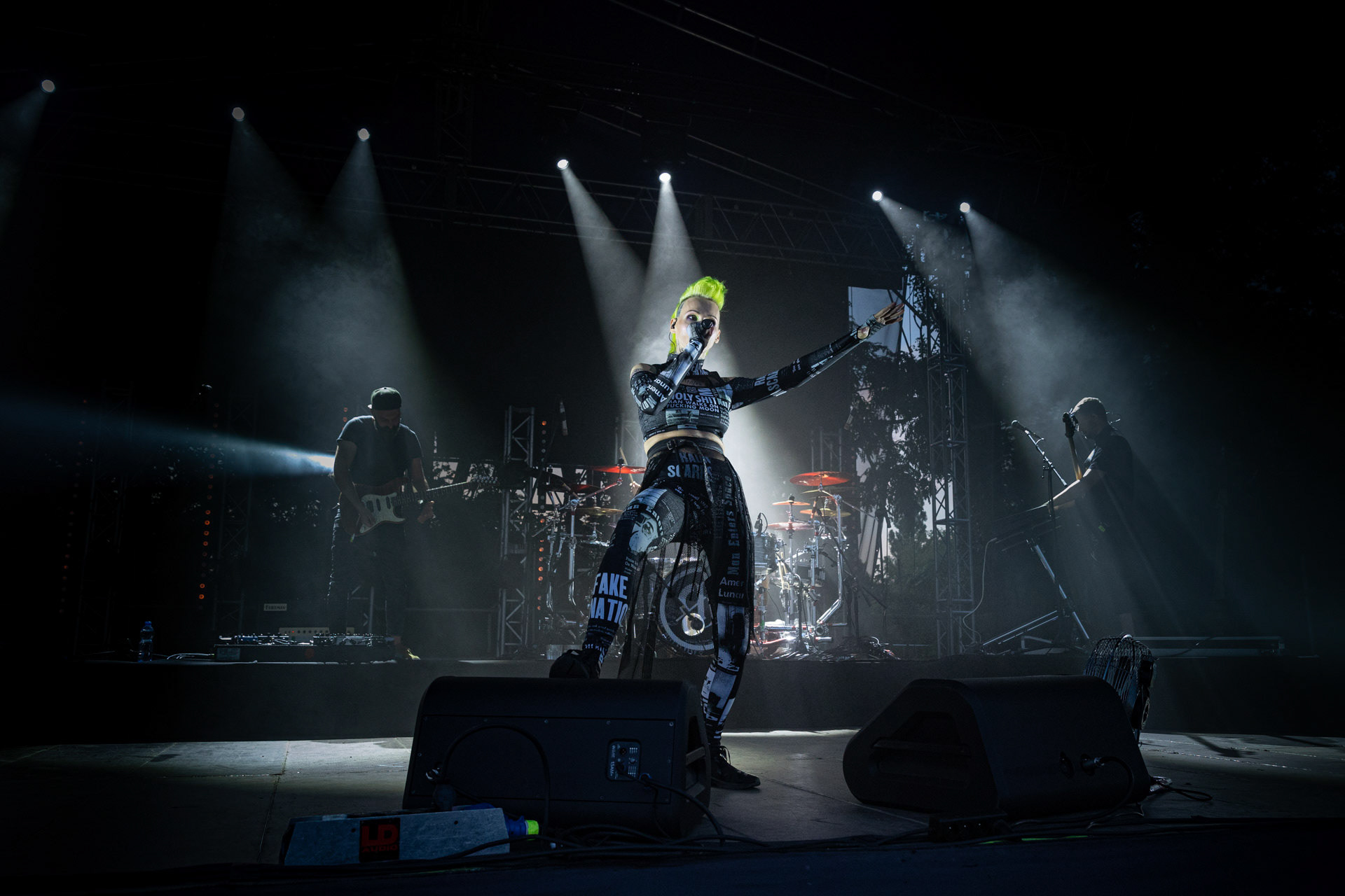 30.07.2021 Agnieszka Chylinska - koncert 25 lat na scenie! Warto bylo szalec. Warszawa Gramy do Woli Progresja.n/z Agnieszka Chylinska – wokal n/z Bartek Krolik – gitara basowa, klawisze,n/z Marek Piotrowski – instrumenty klawiszowe, n/z Maciej Maka – gitara,n/z Bartlomiej Szopix Czerniachowski - perkusja.Pop, pop-rock, hardrock, heavy metal,Fot. Andrzej Wasilkiewicz/Reporter