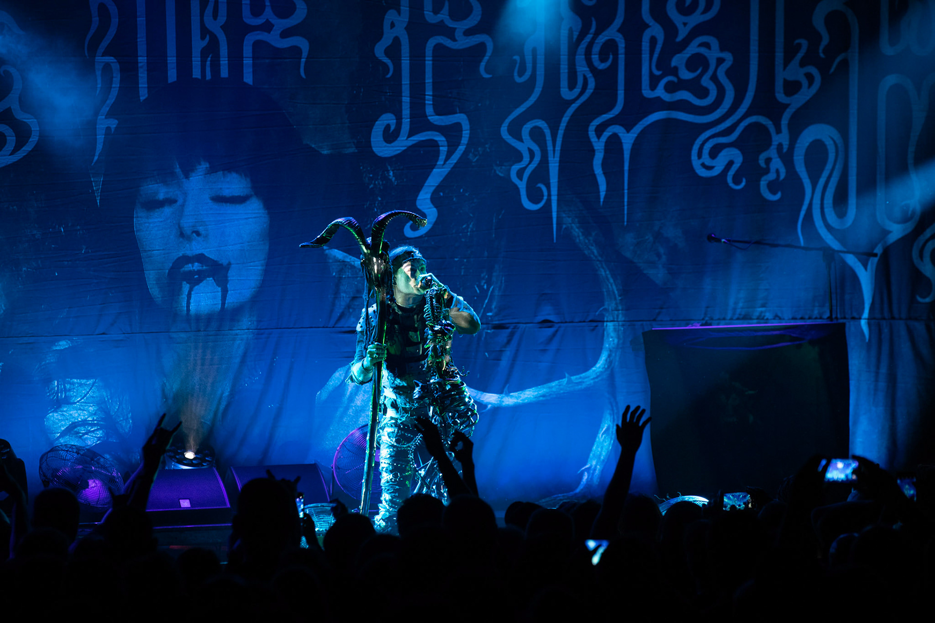 CRADLE OF FILTH - UK. black metal, metal symfoniczny, metal gotycki,
Dani Filth - Vocals,
Martin Skaroupka - Drums, Keyboards and Orchestrations,
Daniel Firth - Bass,
Richard Shaw - Guitar,  
Ashok - Guitar,  
Lindsay Schoolcraft - Narrative vocals,
Nuclear Blast Records
Knockoutprod
fot. Andrzej kaziq Wasilkiewicz/Reporter