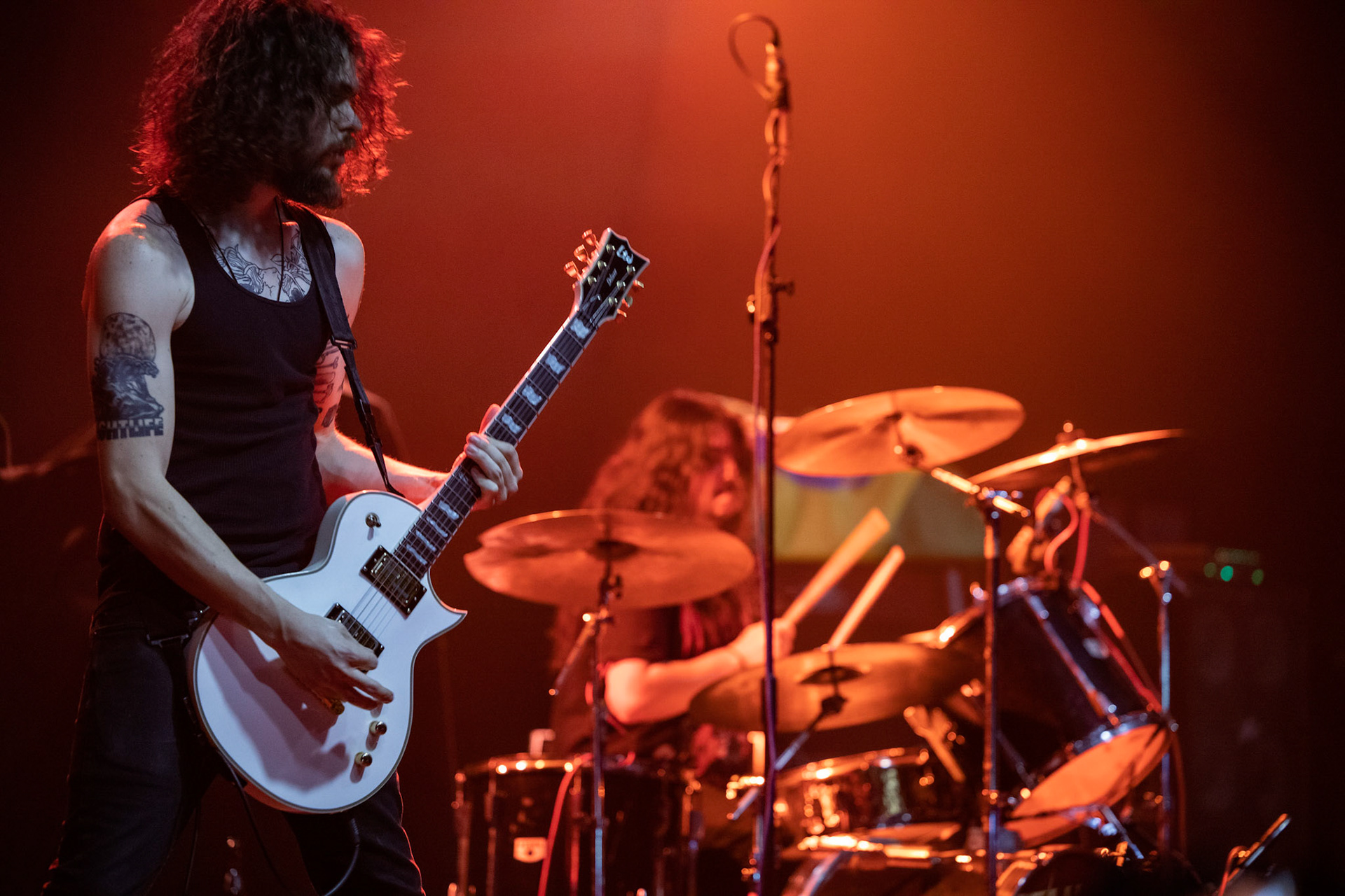 Igor A Cavalera wokal gitara basowa
Travis Stone gitara
Johnny Valles perkusja
Support podczas europejska trasa koncertowej Cavalera Conspiracy 
Return Beneath Arise - Max i Iggor Cavalera ex-Sepultura
Koncert w warszawskiej Progresji 20.11.2019
heavy metal, thrash metal, metal,
groove metal, thrash metal, metal, 
fot. Andrzej Wasilkiewicz/Reporter