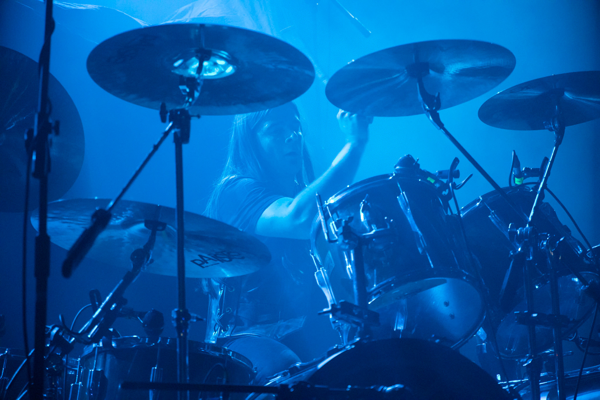 14.12.2018r. BÖLZER koncert Merry Christless  KzR Okoi Therry Jones  – vocals, gitara
HzR Fabian Wyrsch – drums  fot. Andrzej Wasilkiewicz/Reporter