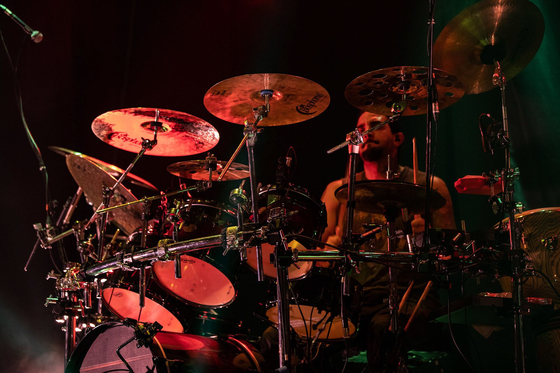 SOEN - Szwecja, rock progresywny, progmetal.  Stefan Stenberg – Bass
Cody Ford – Guitar
Lars Åhlund – Keys, guitar
Joel Ekelöf – Vocals
Martin Lopez – Drums, percussion
Knock Out Productions
Progresja Warszawa. fot. Andrzej Wasilkiewicz/Reporter