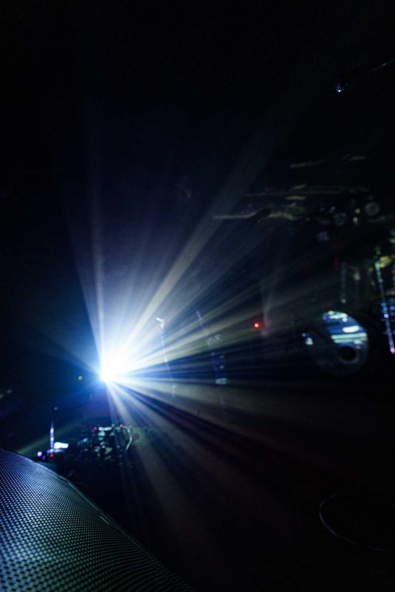 2023.02.6 - A Place To Bury Strangers (USA / Dedstrange) - noise rock.Warszawa VooDoo, Winiary Bookings. Fot. Andrzej Wasilkiewicz/Reporter