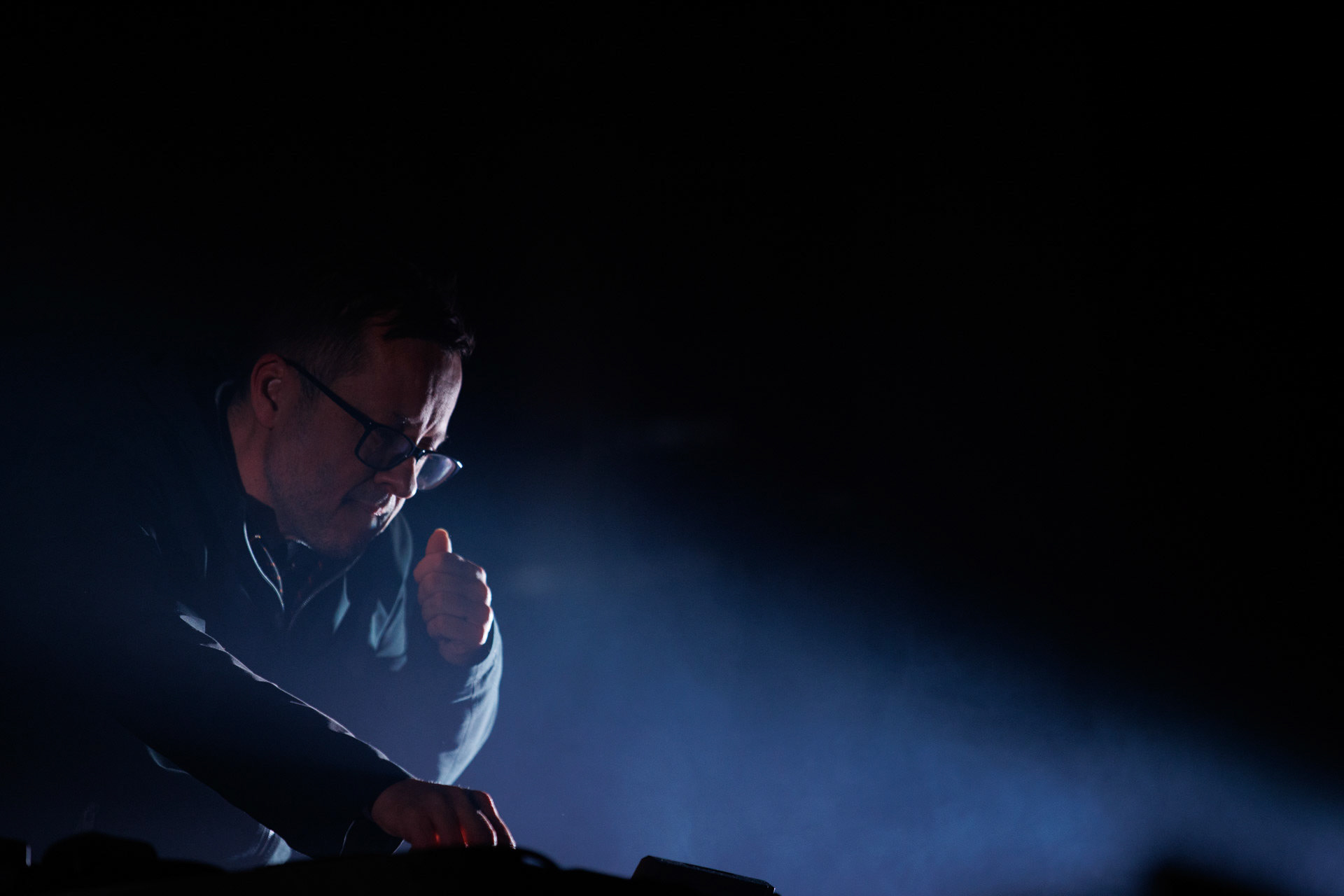 Lao Che - „Trasa Pozegnalna - No to Che”  17.11.2021 Warszawa klub Stodola.n/z Mariusz „Denat” Denst – sampler, animacja,rock alternatywny, crossover, rock, metal, folk, piosenka aktorska, elektro, słuchowisko,fot. Andrzej Wasilkiewicz/REPORTER