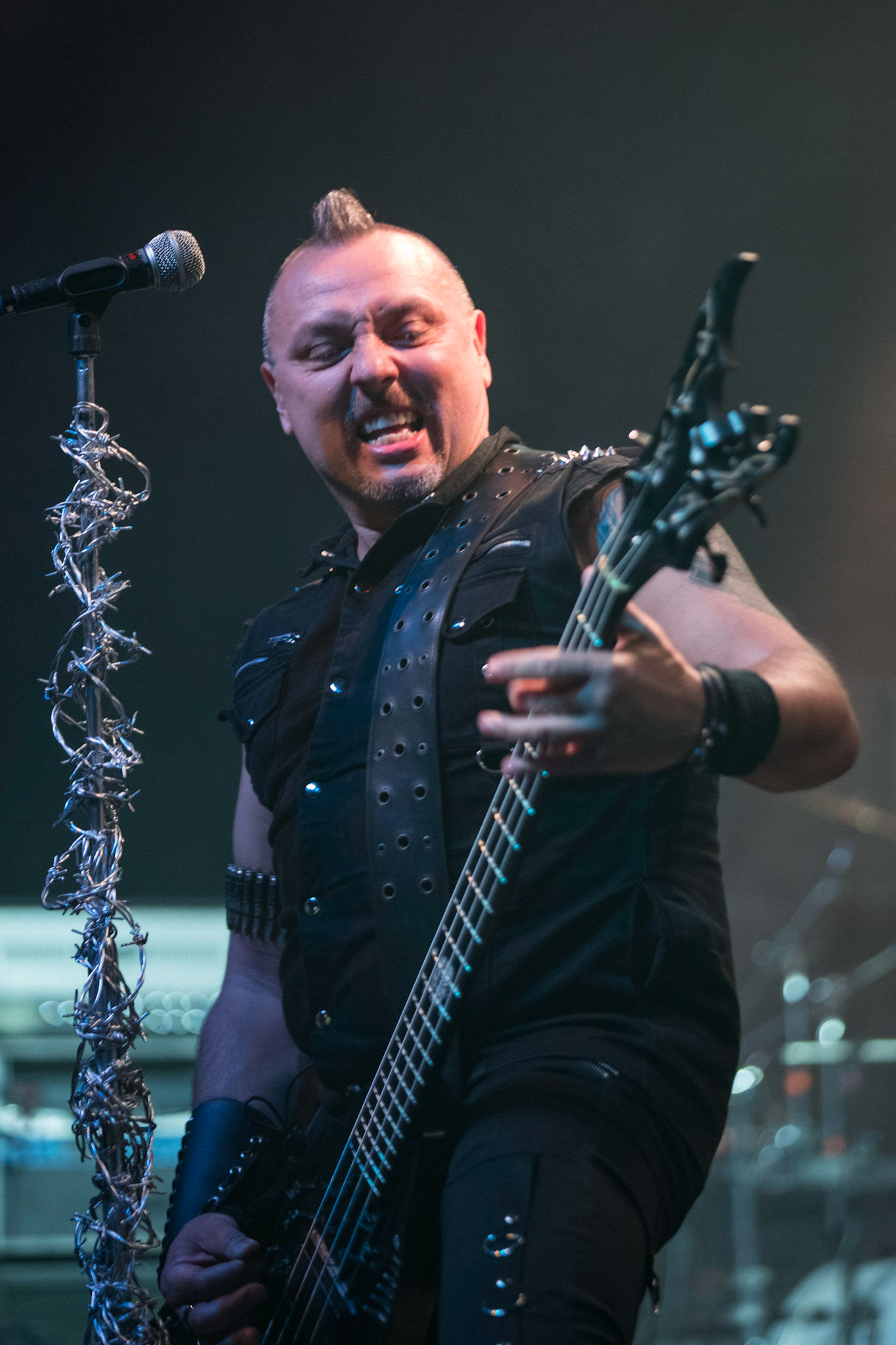 Legendy Metalu QUO VADIS - Thrash Metal - koncert Legendy Metalu w warszawskiej Progresji,
Tomasz "Skaya" Skuza - bass/vocal
Ian "Źdźbło" Bemolator- guitar
Mateusz "Matek" Lazar - guitar
Szymon "Sajmon" Synówka - drums
fot. Andrzej kaziq Wasilkiewicz