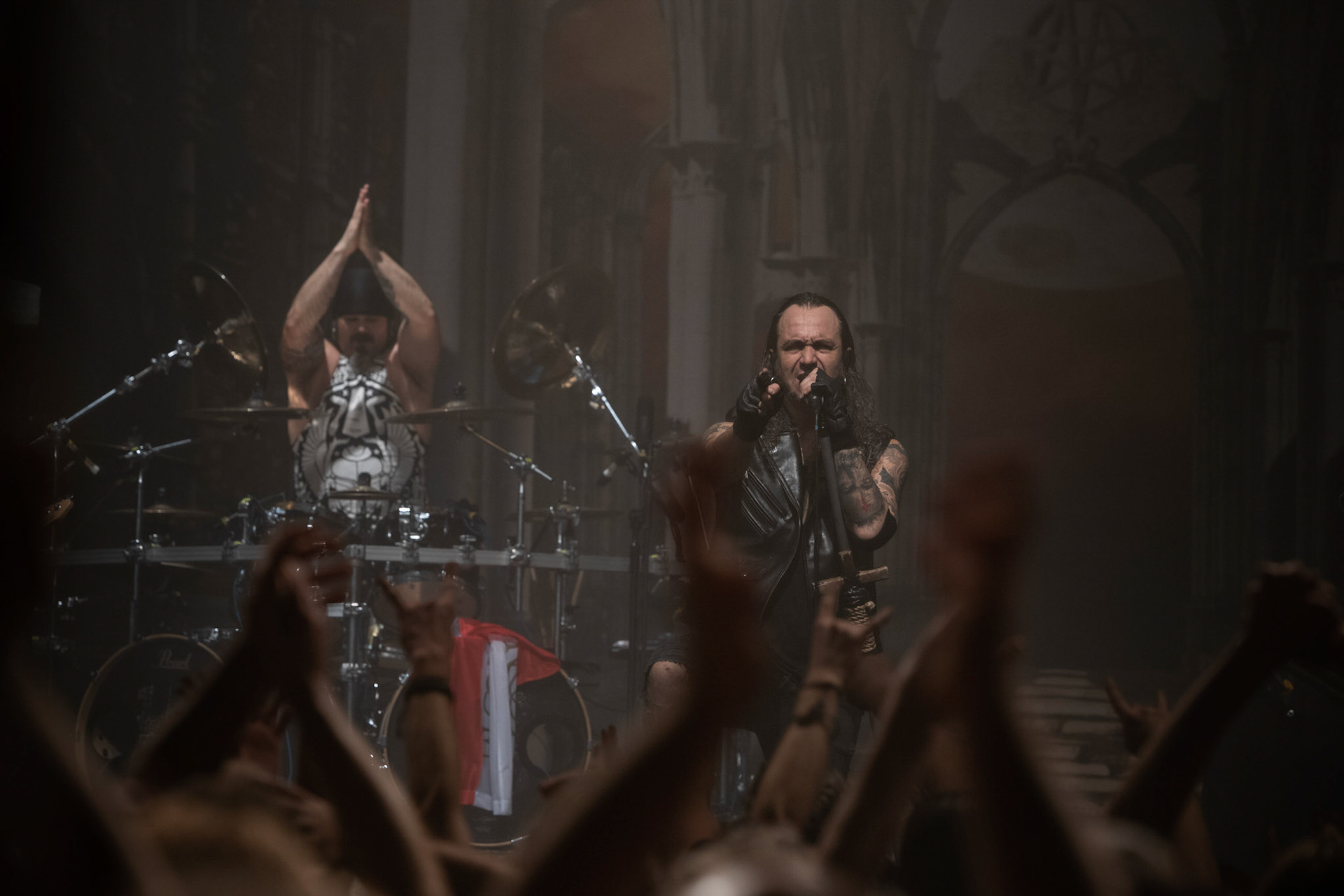 25.11.2019 Warszawa Klub Progresja Europejska Trasa Moonspell z Rotting Christ 2019
koncert Moonspell
N/z Fernando Langsuyar Ribeiro wokal  
N/z Ricardo Amorim gitara  
N/z Pedro Passionis Paixăo instrumenty klawiszowe  
N/z Miguel Mike Gaspar perkusja  
N/z Aires Pereira gitara basowa 
fot. Andrzej Wasilkiewicz/REPORTER