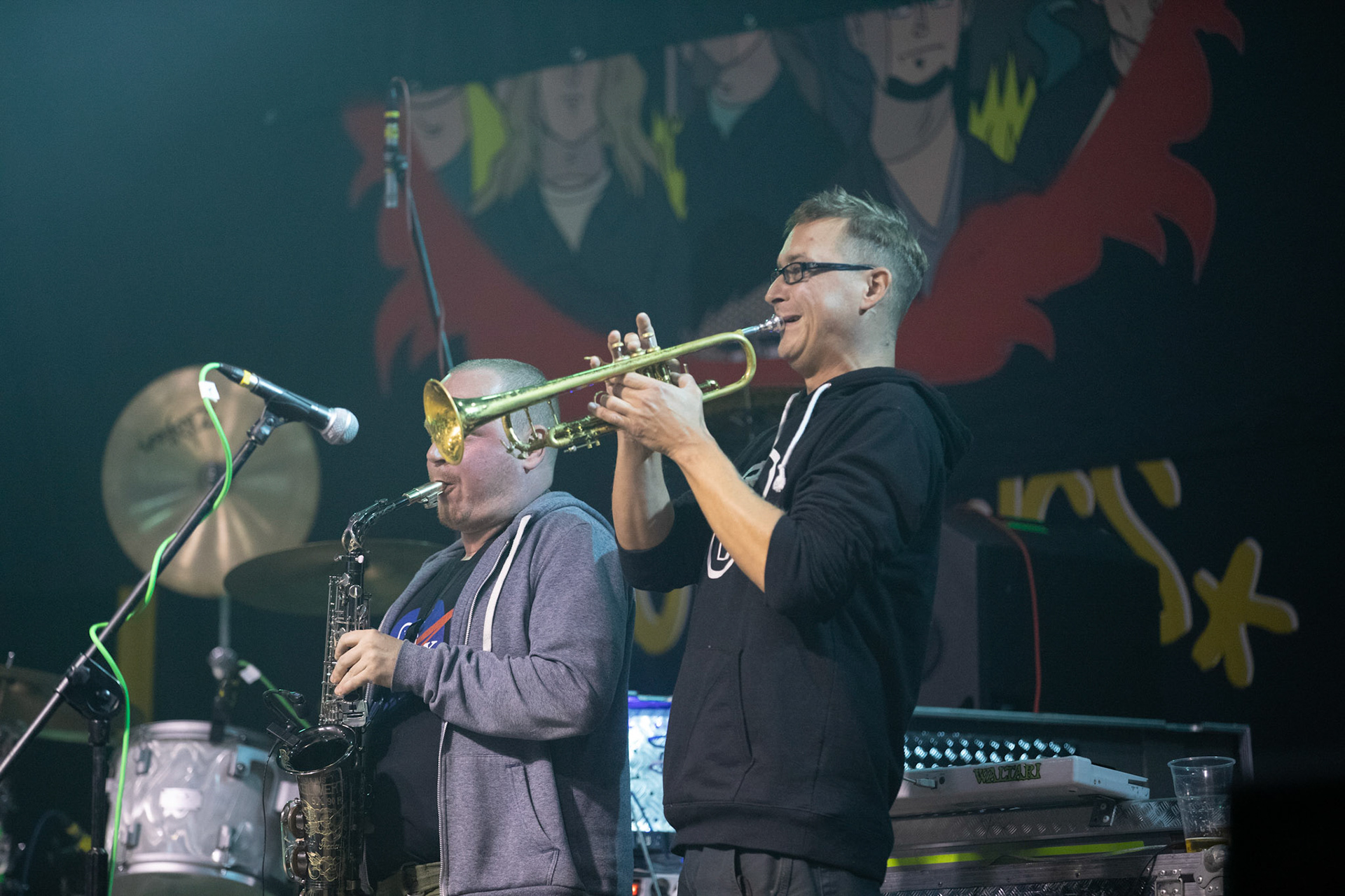 Slimboy - Szwajcaria - Alternative Rock, Punk, Rock,
Joel - Bass, Vocals
Silvio - Drums
Tristan - Guitar
koncert w Warszawskiej Progresji w ramach trasy 25 lat All Boro Kings zespołu Dog Eat Dog.
fot. Andrzej Wasilkiewicz/Reporter