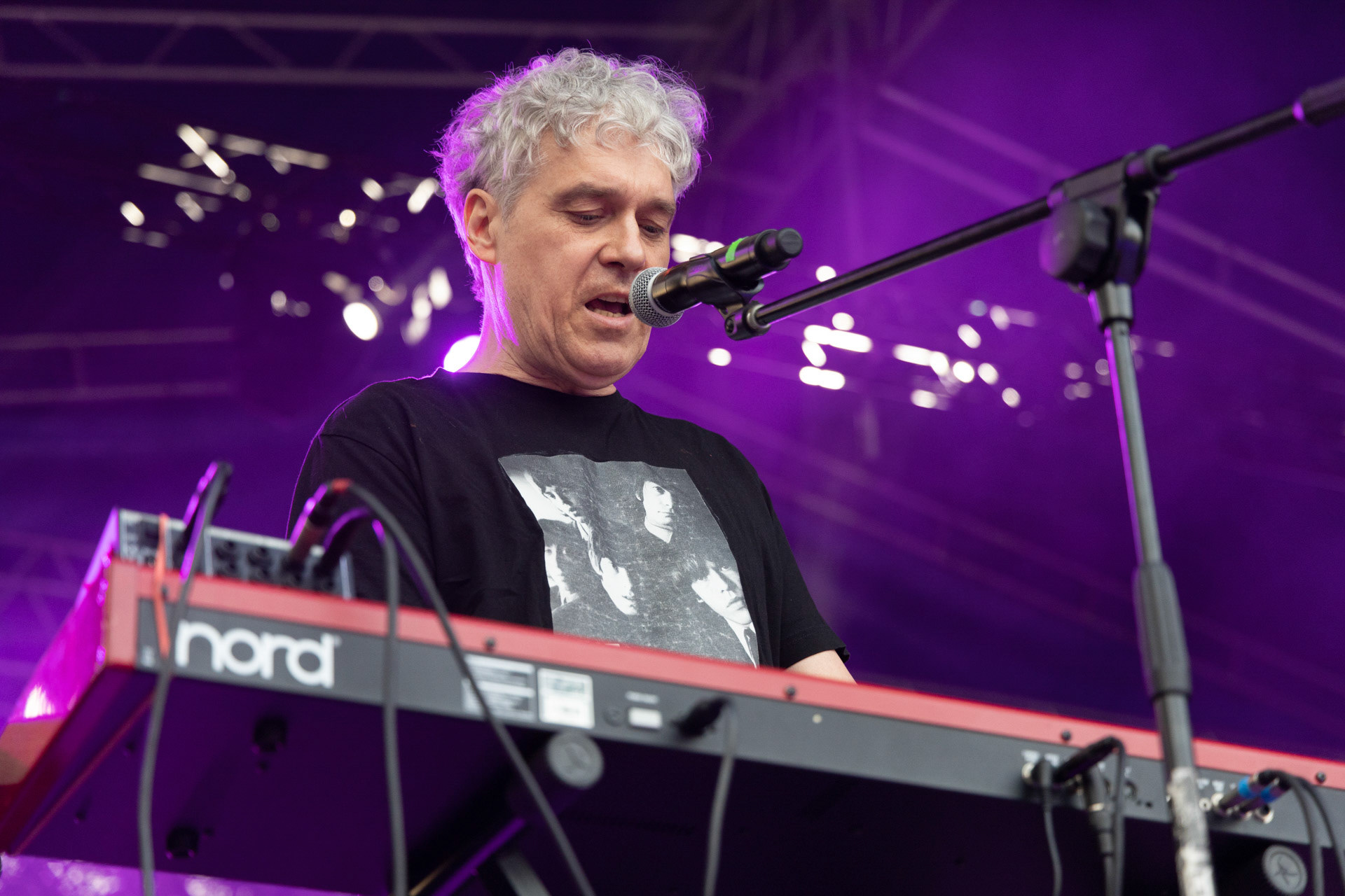 Elektryczne Gitary - koncert Zacieralia w warszawskiej Progresji.Gramy Do Woli - Warszawa, Progresja.n/z Piotr Łojek – instrumenty klawiszowe, gitary,Fot. Andrzej Wasilkiewicz/Reporter