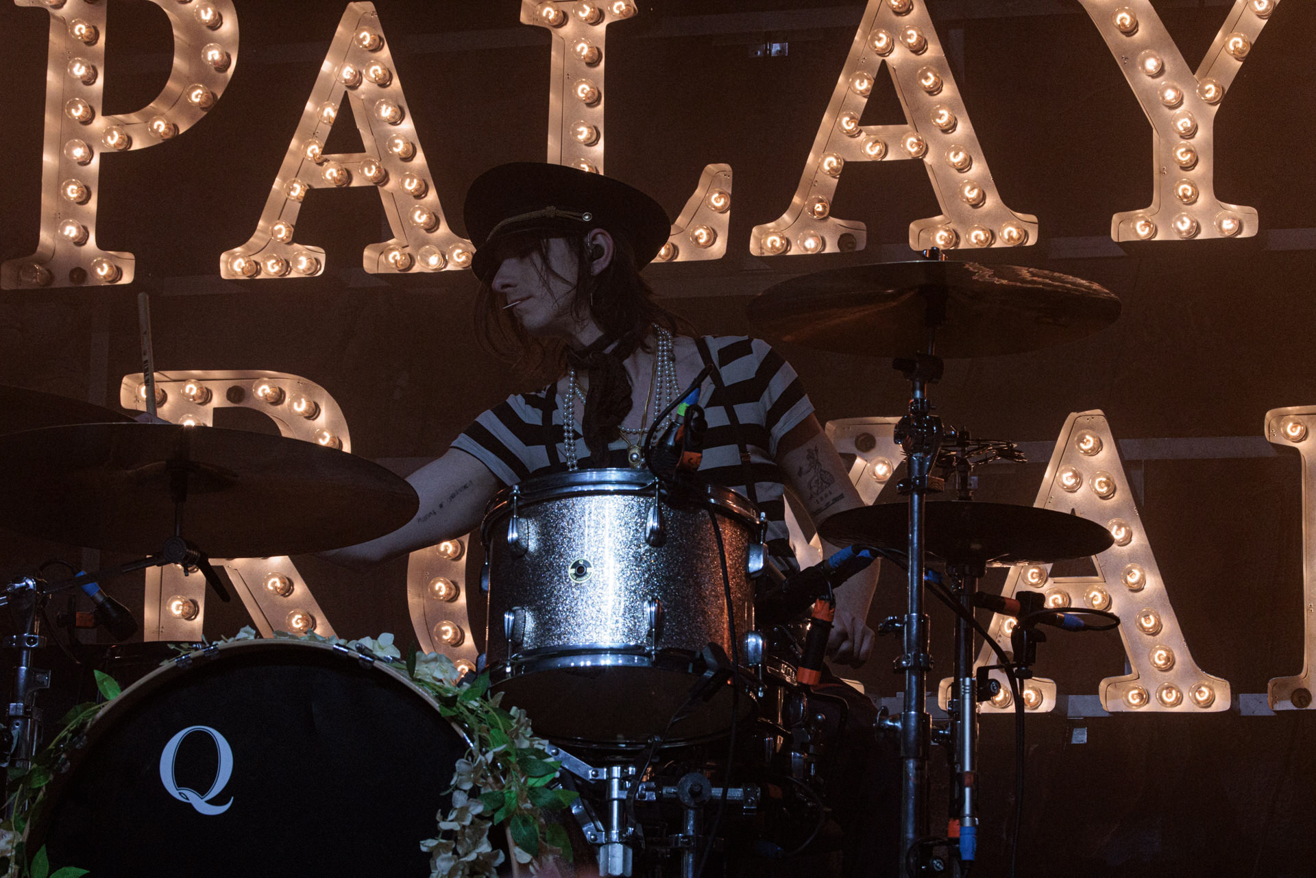 Palaye Royale - Warszawski koncert zespołu braci Kropp w Progresji. Art rock, rock and roll, glam rock, garage rock, indie rock, WiniaryBookings, fot. Andrzej Wasilkiewicz/Reporter