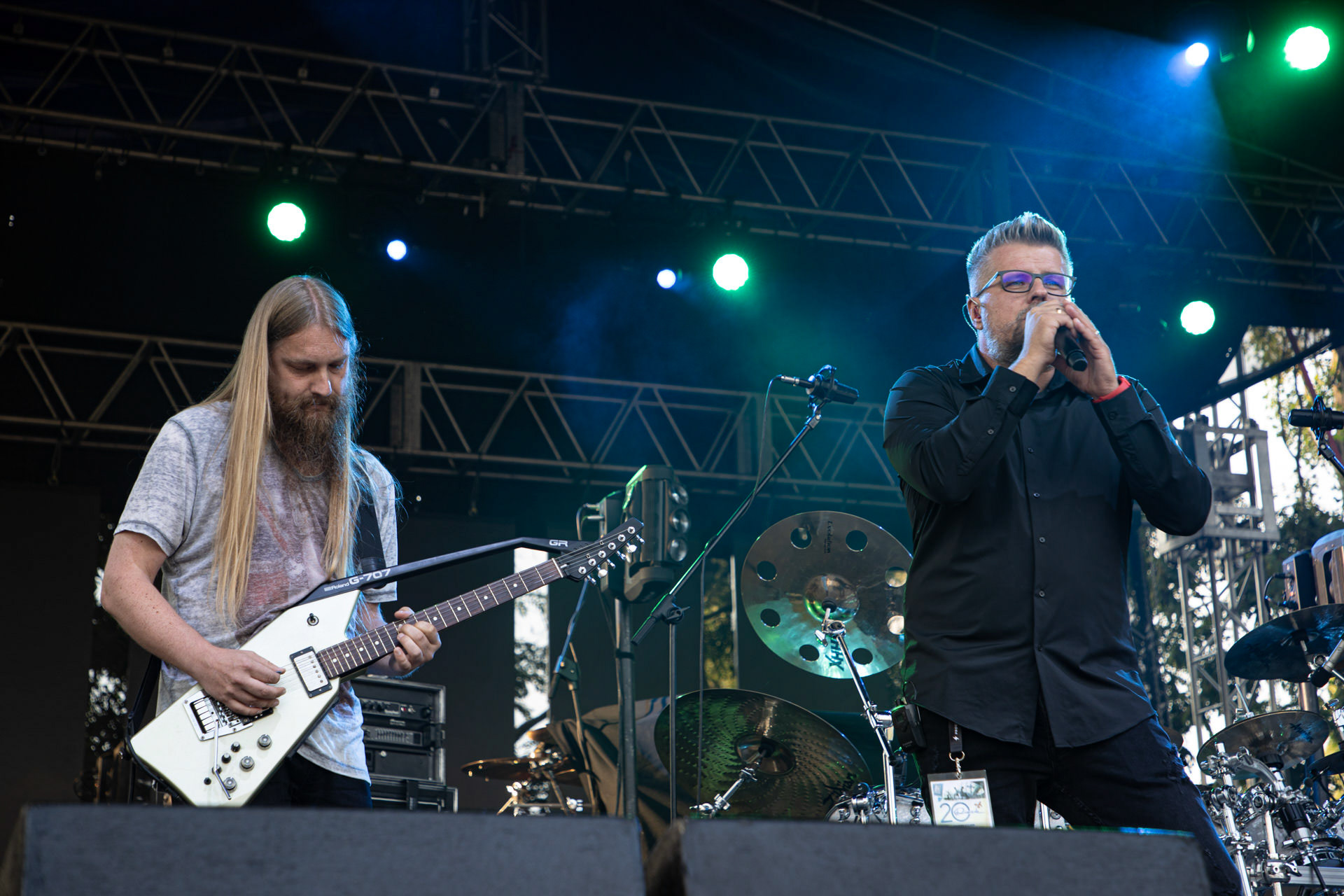 21.08.2021 koncert Collage w Warszawie,Letnia scena Progresji, Gramy do Woli.n/z Michal Kirmuc – gitara,n/z Bartosz Kossowicz - wokal, Fot. Andrzej Wasilkiewicz/Reporter