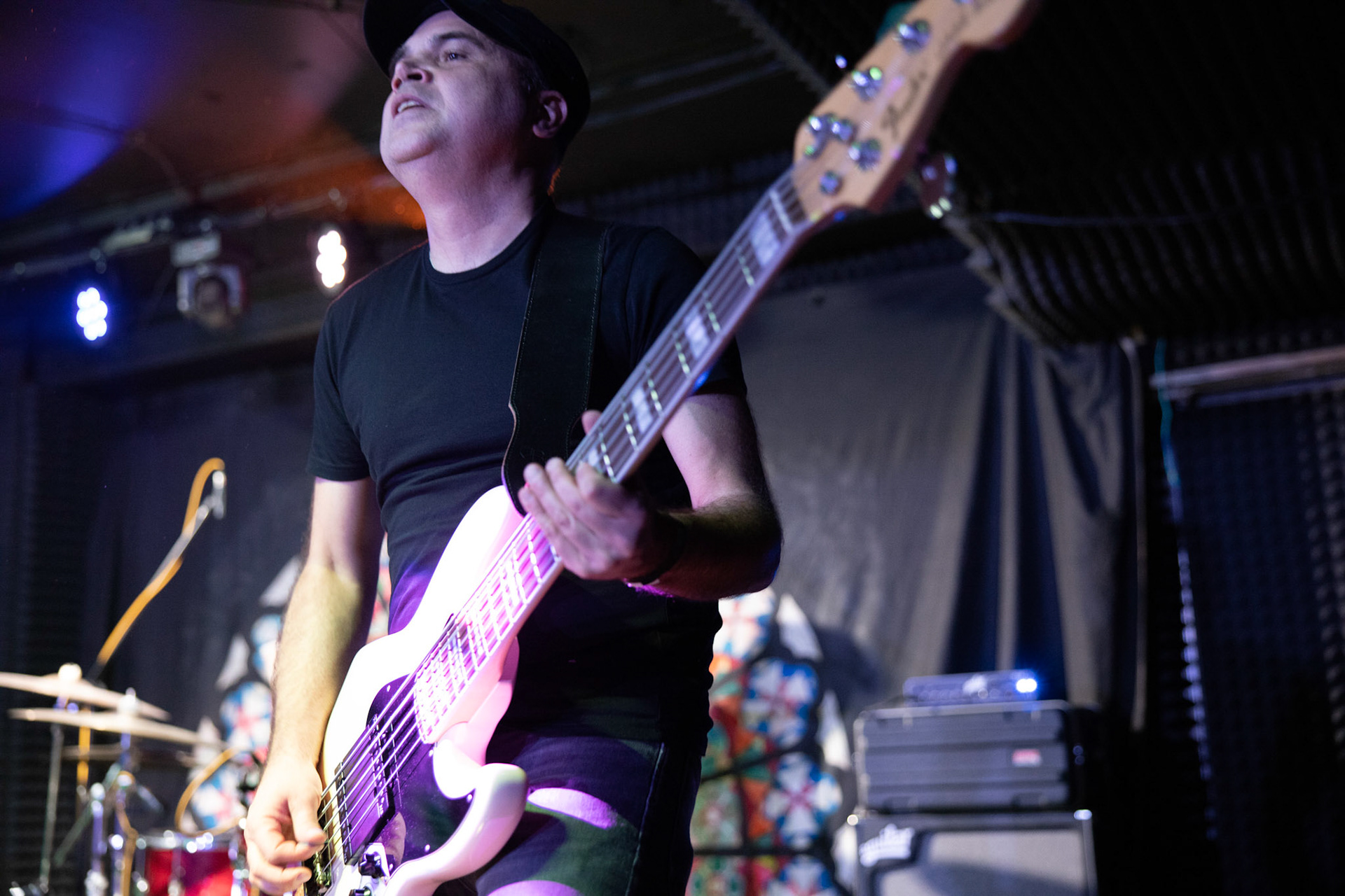 Armia - punk rock, hardcore,
Tomasz Budzyński - głos,
Stanisław Budzyński - gitara,
Jakub Bartoszewski - waltornia, instrumenty klawiszowe,
Amadeusz Kaźmierczak - perkusja,
Darek Budkiewicz - gitara basowa,
fot. Andrzej kaziq Wasilkiewicz