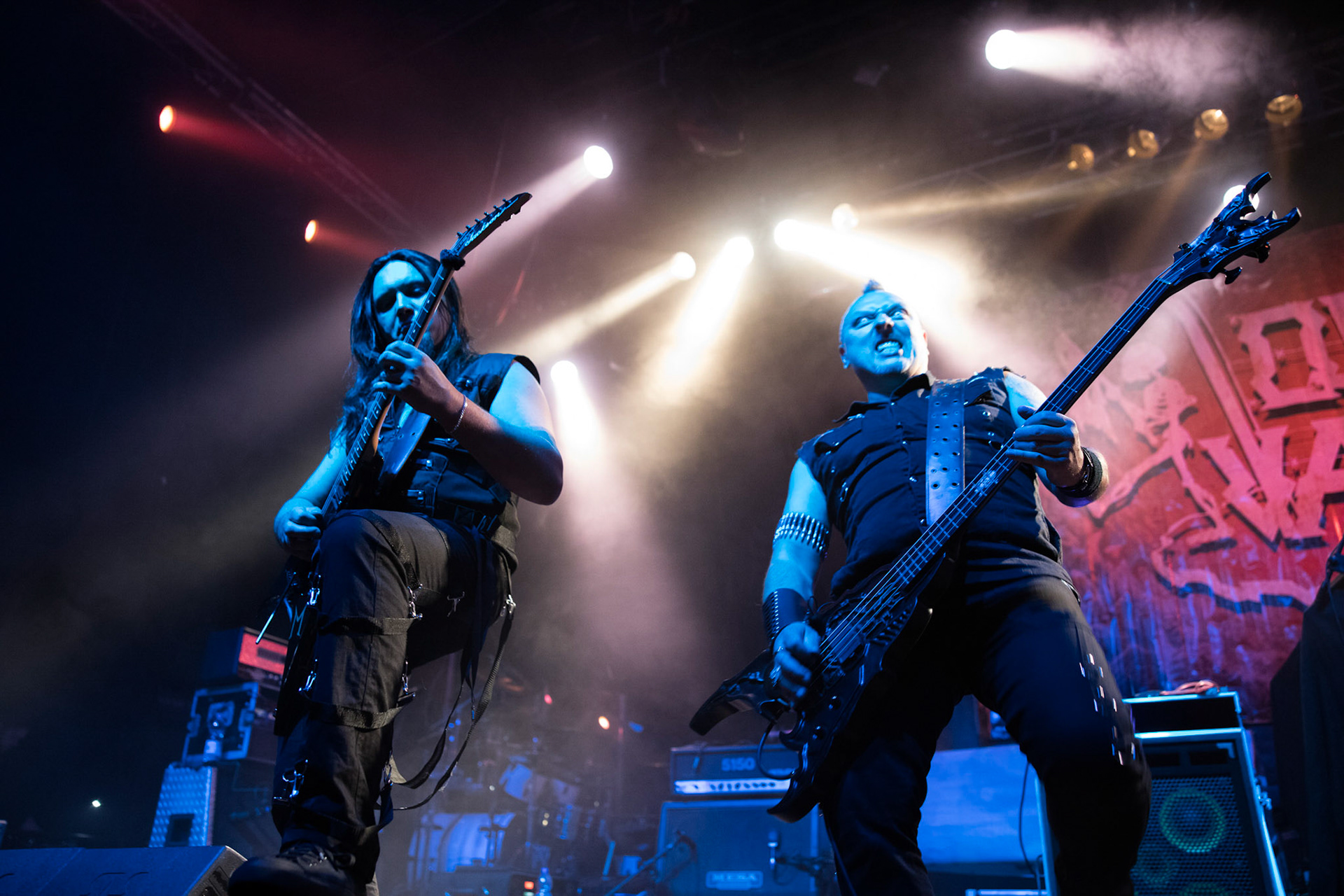 Legendy Metalu QUO VADIS - Thrash Metal - koncert Legendy Metalu w warszawskiej Progresji,
Tomasz "Skaya" Skuza - bass/vocal
Ian "Źdźbło" Bemolator- guitar
Mateusz "Matek" Lazar - guitar
Szymon "Sajmon" Synówka - drums
fot. Andrzej kaziq Wasilkiewicz