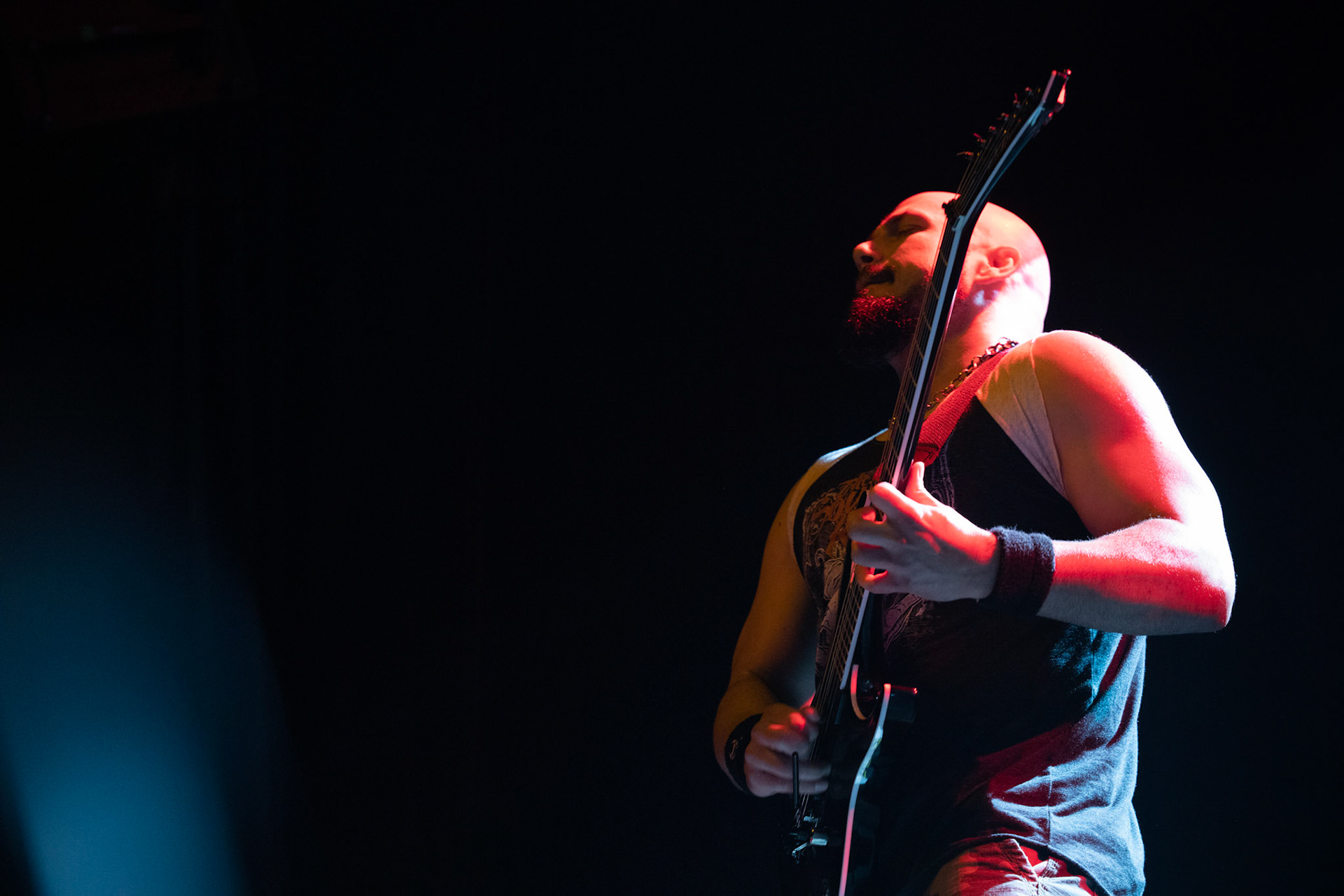 nz. Marc Rizzo gitara, Europejska trasa koncertowa Return Beneath Arise - Cavalera Conspiracy. 
Max i Iggor Cavalera ex-Sepultura.
Koncert w warszawskiej Progresji 20.11.2019
Live Nation Polska
groove metal, thrash metal, metal, 
fot. Andrzej Wasilkiewicz/Reporter