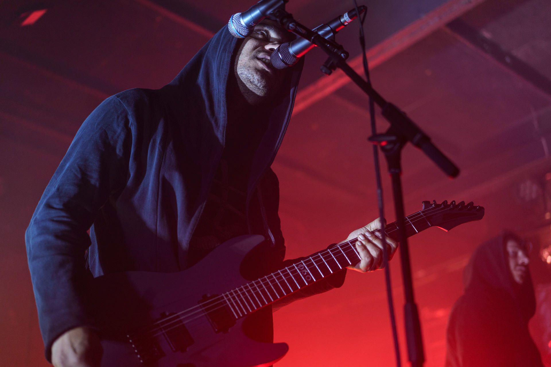 6.12.2022 Zeal &amp; Ardor - Warszawa.Szwajcarski industrial metal, blackgaze, awant-garde, afroamerykanski spirytualizmu z black metalem,n/z Manuel Gagneux - wokal, gitara,Knock Out Productions,Klub Proxima,Fot. Andrzej Wasilkiewicz/Reporter