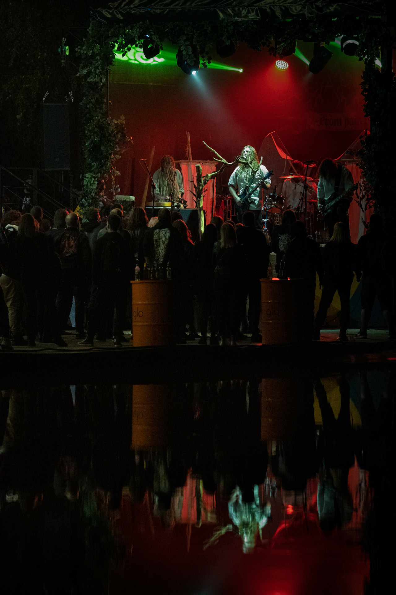 28.08.2021 Varmia - koncert, Warszawa klub REJS,Lato w Plenerze, Winiary Bookings,Lasota wokal, gitara,Cwiara wokal, bas,Emil perkusja,Piotr instrumenty perkusyjne, rog kozla, drewniana tuba, wokal, krivula i tagelharpa,Fot. Andrzej Wasilkiewicz/Reporter