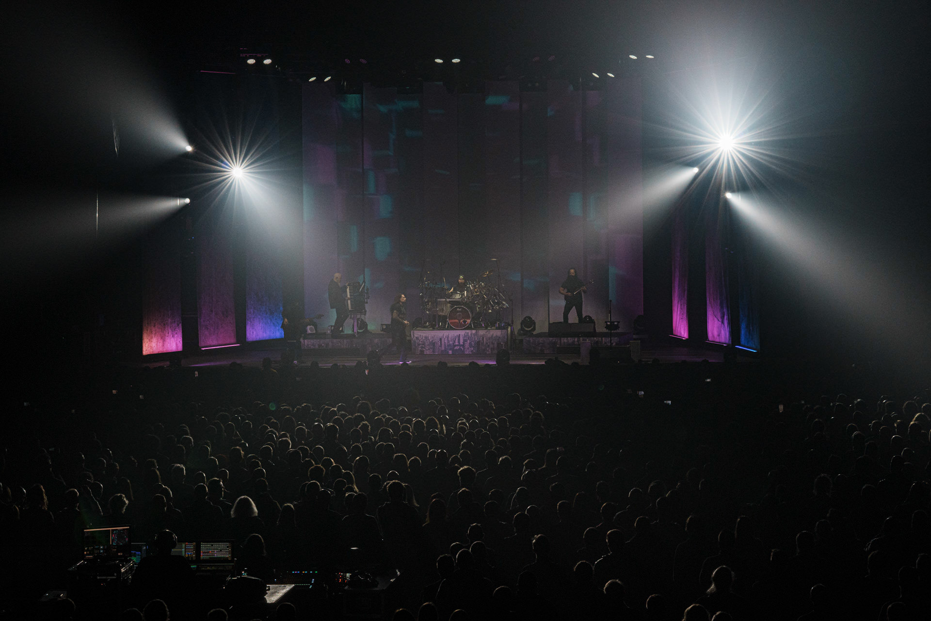 29.01.2023 Dream Theater - warszawski koncert ikony progresywnego metalu/rocka, hala COS Torwar. Produkcja Winiary Bookings. Fot. Andrzej Wasilkiewicz/Reporter