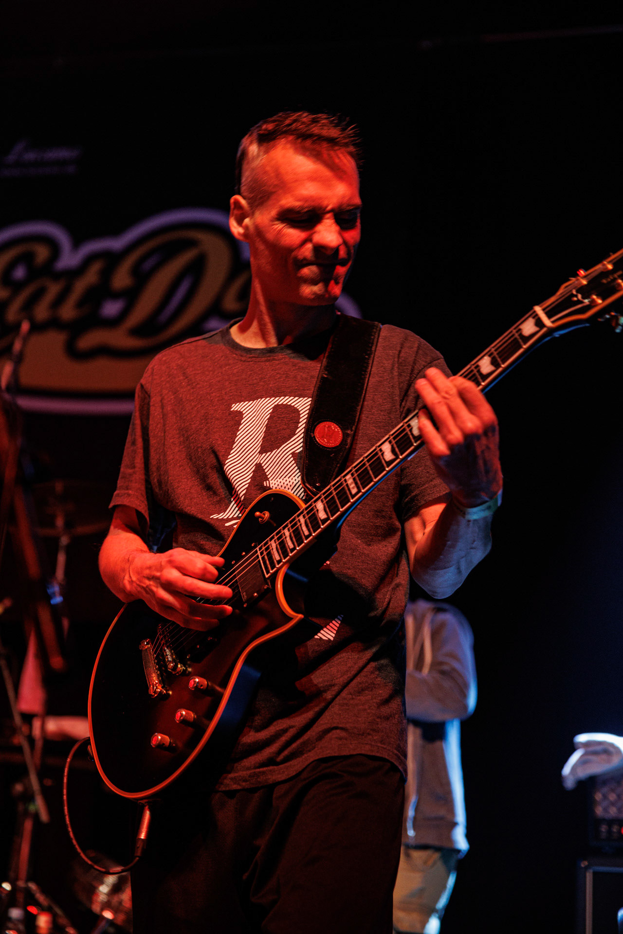 30.11.2021 koncert Dog Eat Dog - USA - hardcore, punkrock, rap, metal, hip hop, reggae, soul, funk,n/z Dave Neabore (bass), n/z John Connor (vocals), n/z Brandon Finley (drums), n/z Roger Hammerli (guitar),n/z Bozez (sax &amp; beer),koncert Warszawa, Progresja 25 lat albumu Play Games -  Dog Eat Dog.fot. Andrzej Wasilkiewicz/Reporter