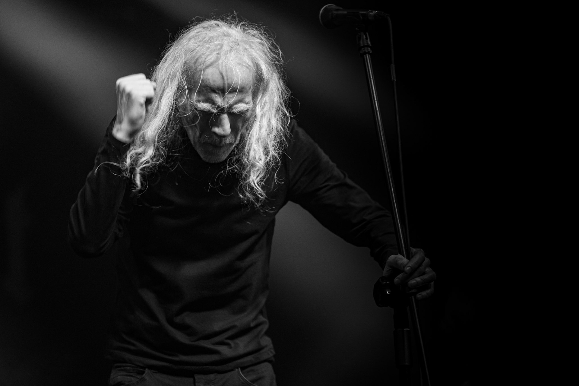 12.09.2021 - KAT i Roman Kostrzewski - koncert "Do zobaczenia w piekle" Wroclaw, Centrum Koncertowe A2.  Roman Kostrzewski – wokalJacek Nowak – perkusjaKrzysztof Pistelok – gitaraJacek Hiro – gitaraMichal Laksa – basGościnnie: Adam „Nergal” Darski (Behemoth)Piotr „Peter” Wiwczarek (Vader),Tomasz „Titus” Pukacki (Acid Drinkers)Adrian „Fred” Frelich (Dragon)Krzysztof „Fazi” Oset (ex-Kat)Piotr „Mancover” Mańkowski (Wolf Spider)Wacław „Vogg” Kiełtyka (Decapitated)Marek „Spider” Pająk (Vader)Jarek „Gronos” Gronowski (Dragon, ex-Kat)Paweł „Baitel” Pasek (Decapitated) Piotr Radecki (ex-Kat &amp; Roman Kostrzewski)fot. Andrzej kaziq Wasilkiewicz