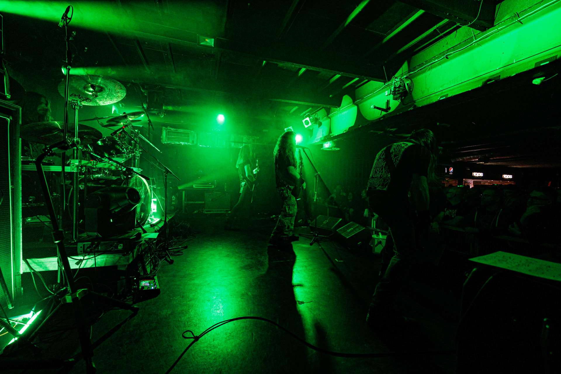 21.10.2022 - 𝗜𝗡𝗖𝗔𝗡𝗧𝗔𝗧𝗜𝗢𝗡 - amerykanski death metal w warszawskiej Proximie.Morderczy death metal na maksymalnie niskim stroju, halasie i chaosie nigdy nie stracil na sile - niezaleznie czy mowimy o swietnej nowej plcie, czy o kultowych strzalach rzedu "Onward to Golgotha". Sklad dowodzony przez Johna McEntee nigdy nie pudluje - na zywo rowniez.John McEntee - gitara, wokal, Kyle Severn - perkusja Alex Bouks - gitara,Chuck Sherwood - gitara basowa,Death metal, Black metal, Metal, Death-doom, Produkcja Knock Out Productions,fot. Andrzej Wasilkiewicz/Reporter