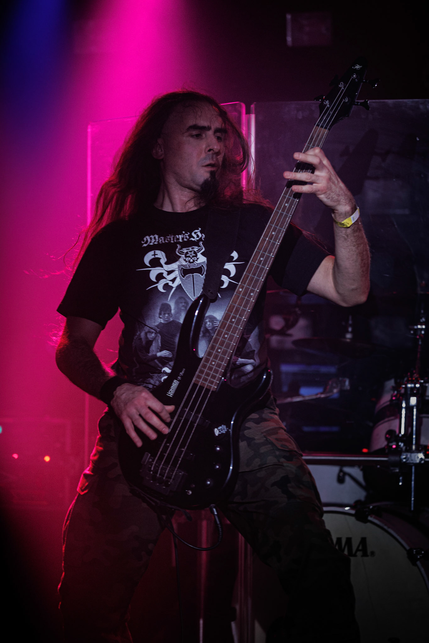 8.01.2022 War-Saw - thrashmetal.Koncert Czwarta Fala MMXXII klub VooDoo Warszawa.n/z Tomek Zyclon Weglewski - bas,Fot. Andrzej Wasilkiewicz/Reporter