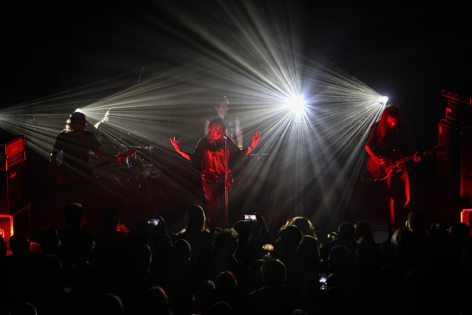 Closterkeller- koncert dla Ukrainy. WarszawaProgresja Anja Orthodox - wokal,Michał „Rollo” Rollinger – instrumenty klawiszowe, Adam Najman – perkusja,Michał Jarominek – gitara,Krzysztof Najman – gitara basowa,fot. Andrzej Wasilkiewicz/Reporter