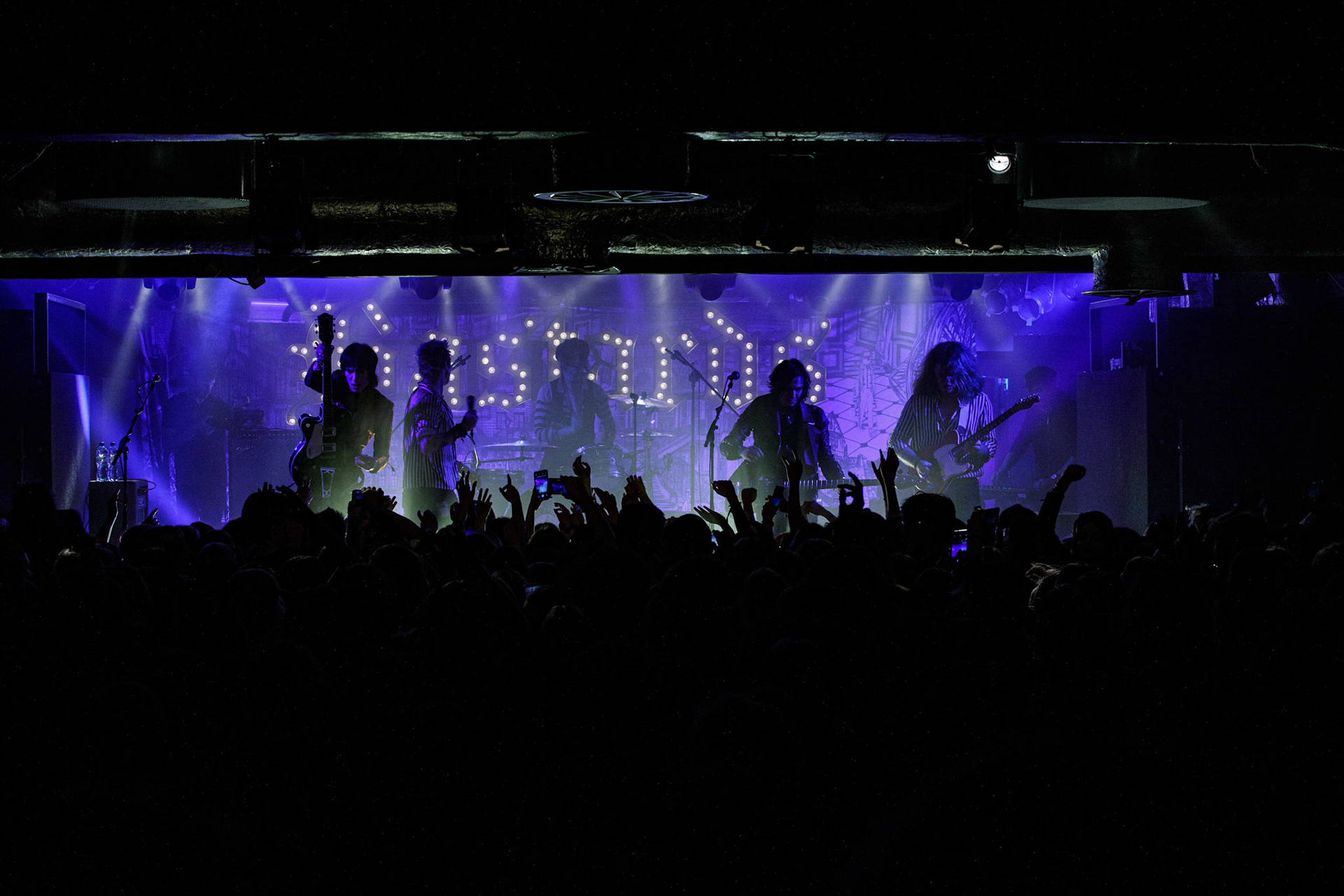 PALAYE ROYALE
The Bastards World Tour 2020: Europe.
Palaye Royal - Kanadyjski Fashion Art Rock Band,
nz. Remington Leith – Vocals,
nz. Sebastian Danzig – Guitar/Organ,
nz. Emerson Barrett - Drums,
Koncert w warszawskiej Proximie 10.03.2020
Sumerian Records, WiniaryBookings,
fot. Andrzej Wasilkiewicz/kaziq.com