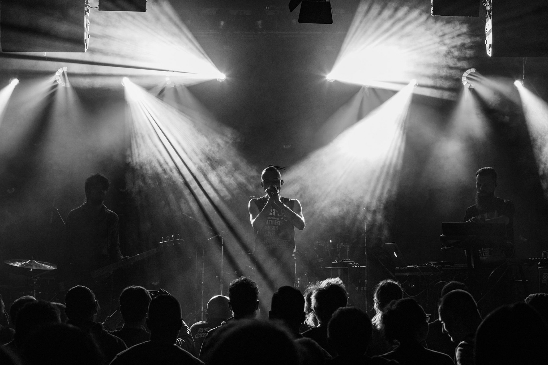 2.04.2019 Decadent Fun Club (Polska)  alternative post-punk, dark pop
Paveu Ostrovsky vocal, 
Jasiek Łukomski bass, 
Mateusz Gągol synths, 
Kamil Cegiełka drums,
klub Kwadrat,
Knock Out Productions,