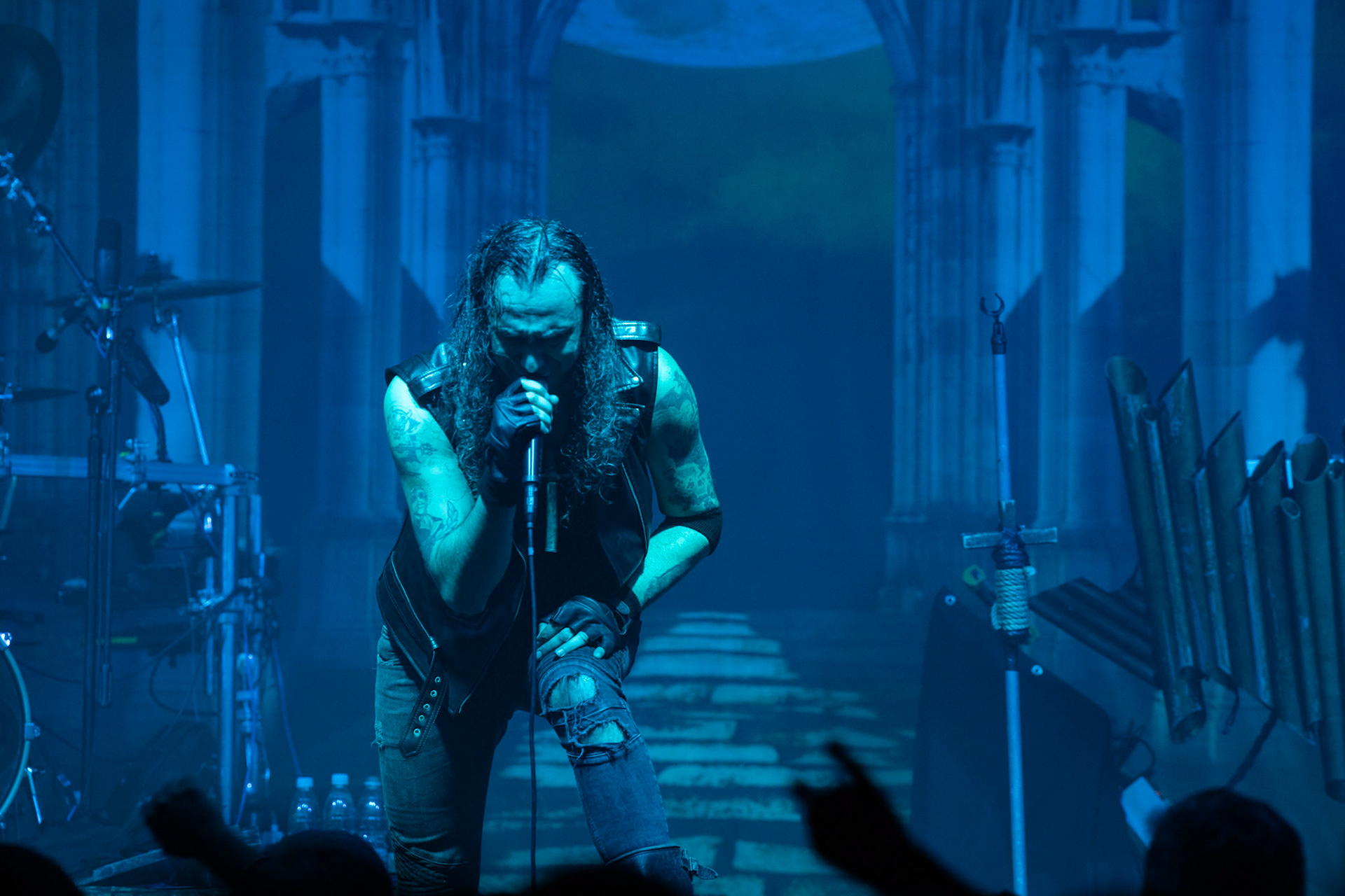 25.11.2019 Warszawa Klub Progresja Europejska Trasa Moonspell z Rotting Christ 2019
koncert Moonspell
N/z Fernando Langsuyar Ribeiro wokal  
N/z Ricardo Amorim gitara  
N/z Pedro Passionis Paixăo instrumenty klawiszowe  
N/z Miguel Mike Gaspar perkusja  
N/z Aires Pereira gitara basowa 
fot. Andrzej Wasilkiewicz/REPORTER