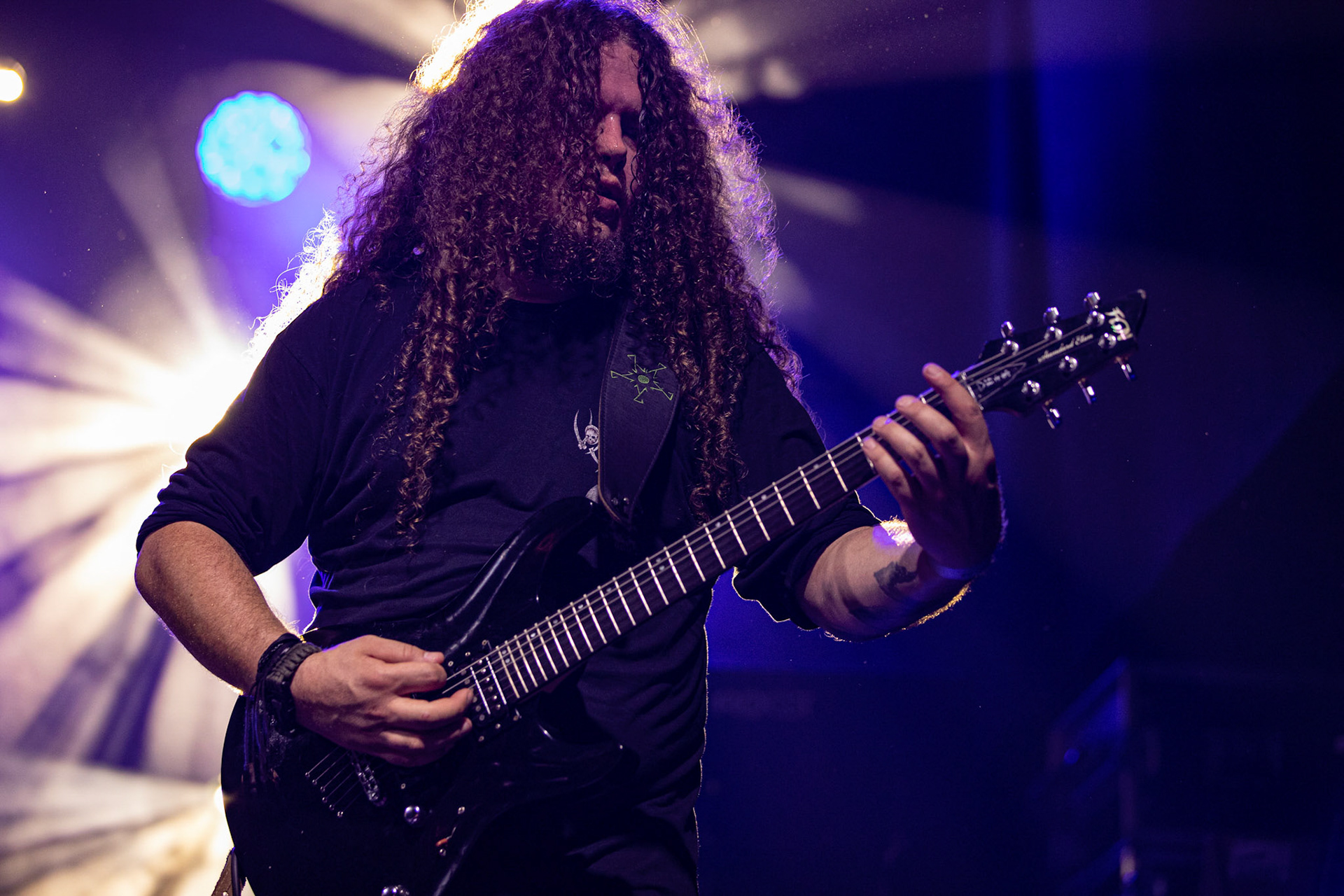 12.09.2021 - KAT i Roman Kostrzewski - koncert "Do zobaczenia w piekle" Wroclaw, Centrum Koncertowe A2.  Jacek Hiro – gitara,fot. Andrzej kaziq Wasilkiewicz