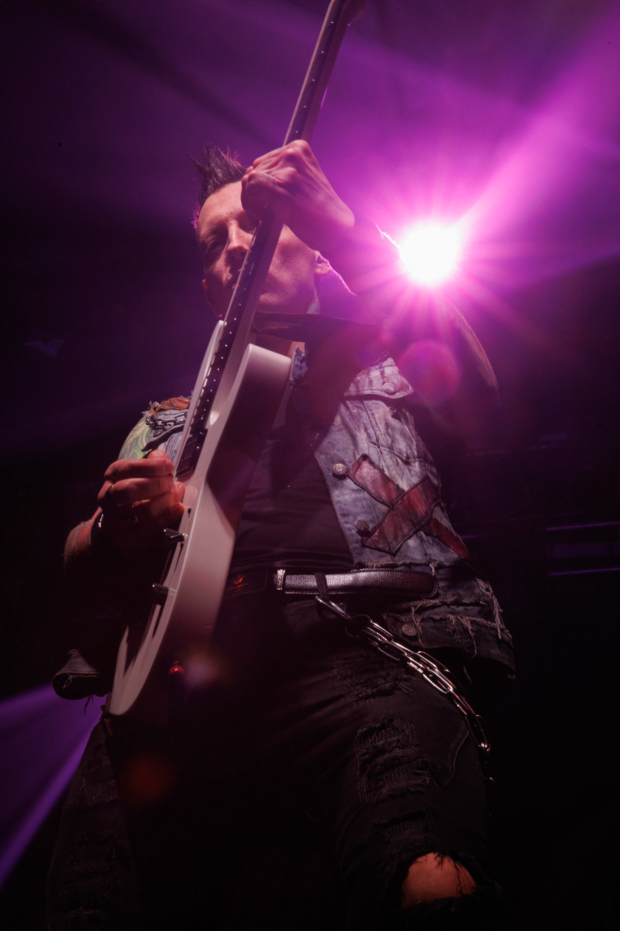 18.12.2021 Nocny Kochanek - Antysylwester Antyradia,18 lat klubu Progresja,Nocny Kochanek - koncert Warszawa,Progresja, Zdrajcy Metalu, klasyczny heavy metal, Alter Ego, Night Mistress.n/z Arkadiusz Majstrak – gitara, Fot. Andrzej Wasilkiewicz/Reporter