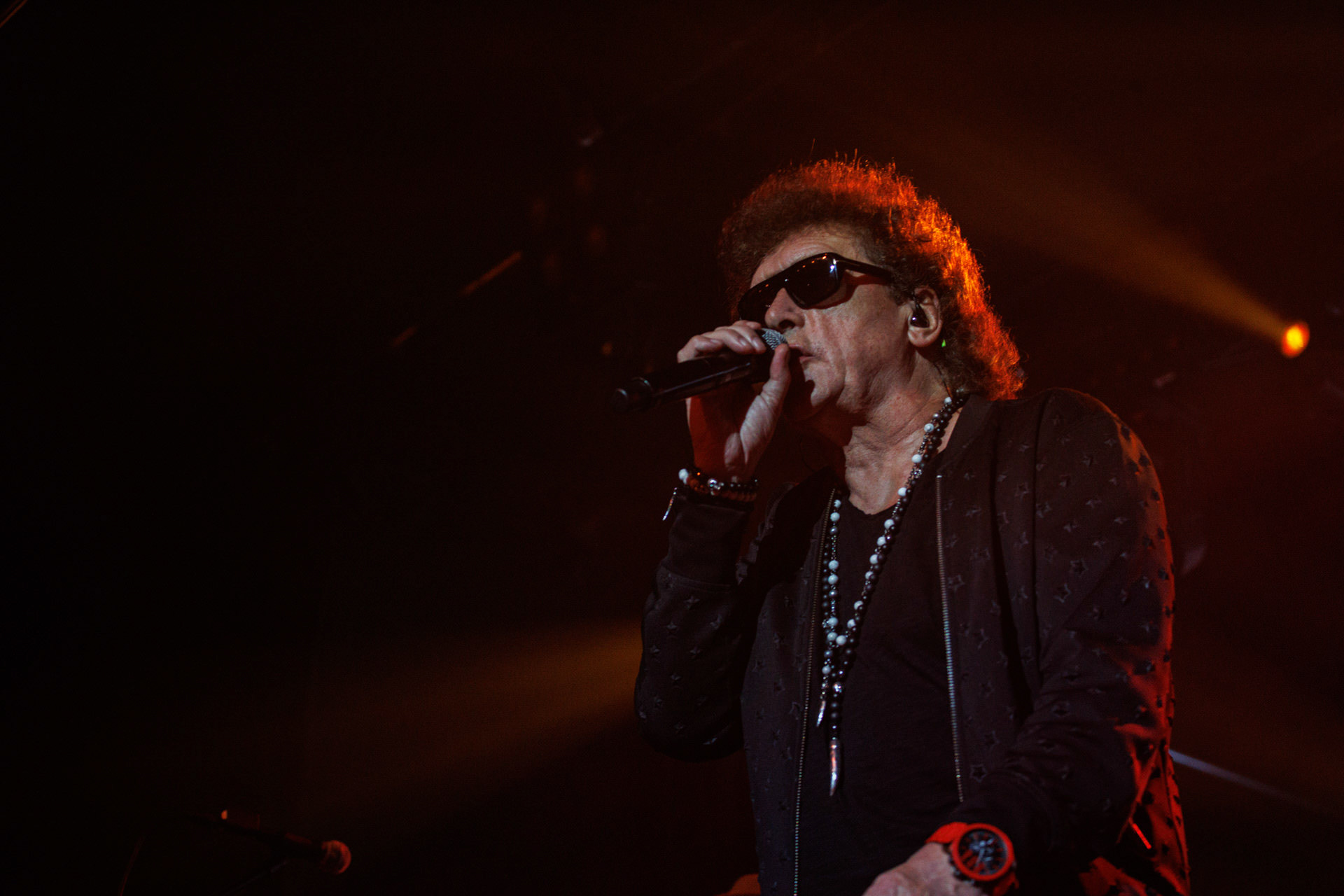 Koncerty Lady Pank - LP1 - w Klubie Stodola. LP1 - 35 lata od premiery albumu.n/z. Janusz Panasewicz – wokal, Fot. Andrzej kaziq Wasilkiewicz/Reporter