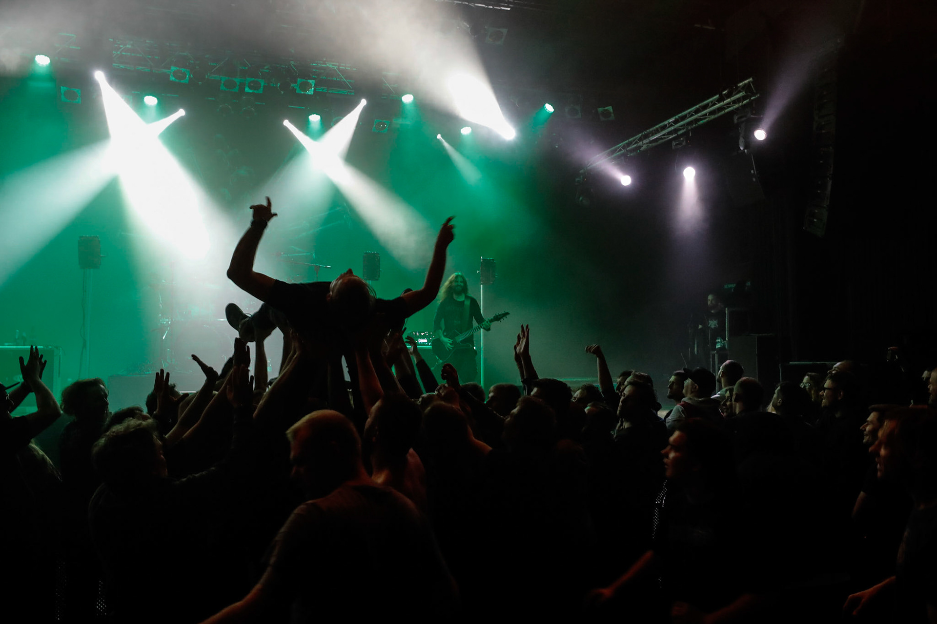 30.11.2018 Knock Out Tour 2018 - Warszawa Progresja - DECAPITATED - techniczny death metal, groove metal,

Wacław „Vogg” Kiełtyka gitara,
Rafał "Rasta" Piotrowski wokal, 
Michał "Młody" Łysejko perkusja,
Hubert Więcek gitara basowa, fot. Andrzej Wasilkiewicz/Reporter