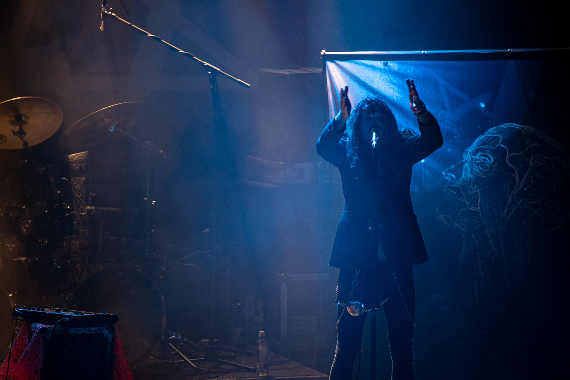 15.12.2019 koncert norweskiego zespołu Dødheimsgard, Merry Christless 2019, Warszawa Klub Progresja,
zespół Vicotnika - Yusaf Parvez, alternatywny metal, industrial metal,
n/z Yusaf "Vicotnik" Parvez - gitara, śpiew,
n/z Lars-Emil Måløy - gitara basowa,
n/z Tommy Thunberg - gitara,
n/z Øyvind Myrvoll - perkusja,
New Aeon Musick, Knock Out Productions
fot. Andrzej Wasilkiewicz/REPORTER