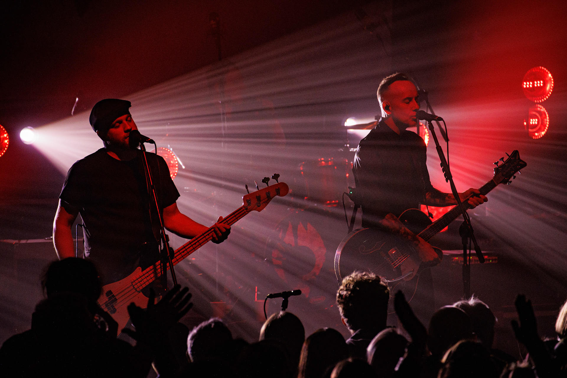 22.01.2022 koncert Me And That Man w Warszawie,Klub Progresja,n/z Adam Nergal Darski - gitara, wokal,n/z Matteo Bassoli - bass, wokal,Nergal znany jest z szerokich horyzontow muzycznych. Lider Behemoth nigdy nie kryl swojej sympatii do lzejszej, klimatycznej muzyki, spod znaku country, folku, bluesa. Dowodem jest zespol Me And That Man.Fot. Andrzej Wasilkiewicz/Reporter