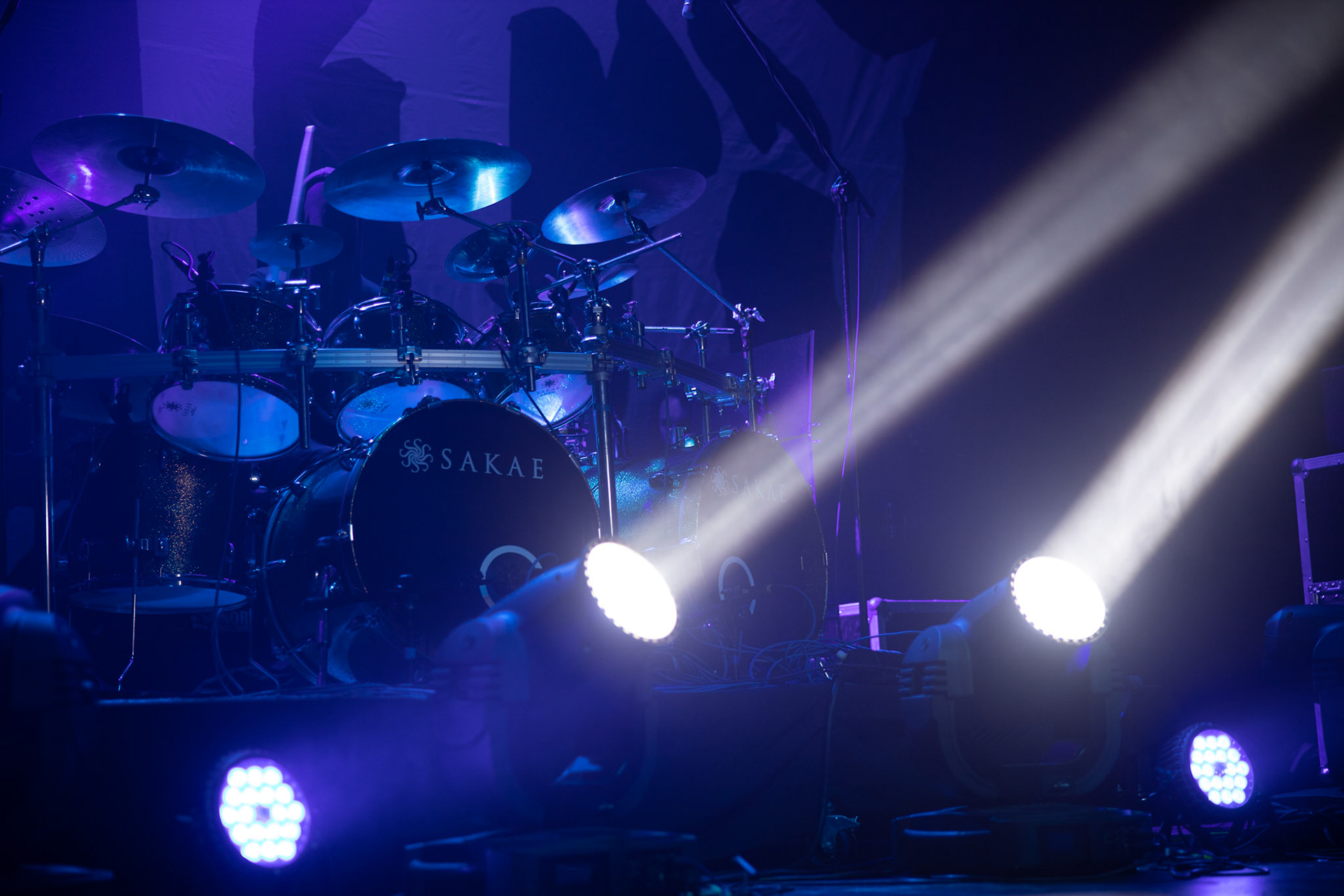 Mgła – polska grupa black metalowa powstała w Krakowie, pod przewodnictwem wokalisty i gitarzysty Mikołaja „M.” Żentary, warszawski koncert w Progresji odbył się w ramach europejskiej trasy koncertowej Mgły, organizowany przez Left Hand Sounds, metal, blackmetal,  Andrzej Wasilkiewicz/Reporter