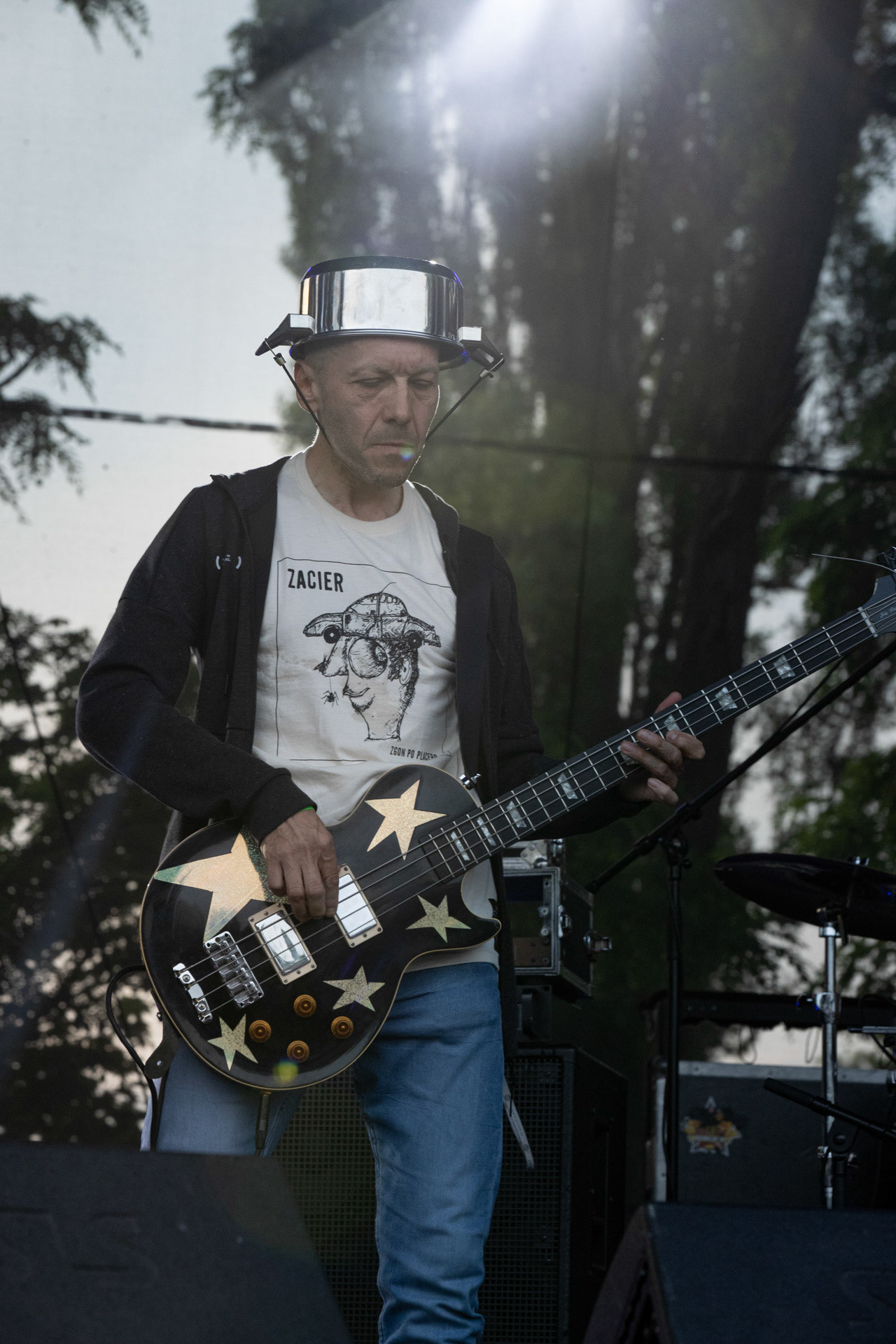 Elektryczne Gitary - koncert Zacieralia w warszawskiej Progresji.Gramy Do Woli - Warszawa, Progresja.n/z Tomasz Grochowalski – gitara basowa,Fot. Andrzej Wasilkiewicz/Reporter