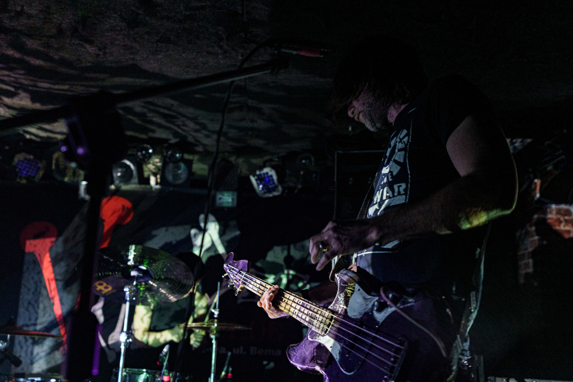 2023.02.6 - A Place To Bury Strangers (USA / Dedstrange) - noise rock.Warszawa VooDoo, Winiary Bookings. Fot. Andrzej Wasilkiewicz/Reporter