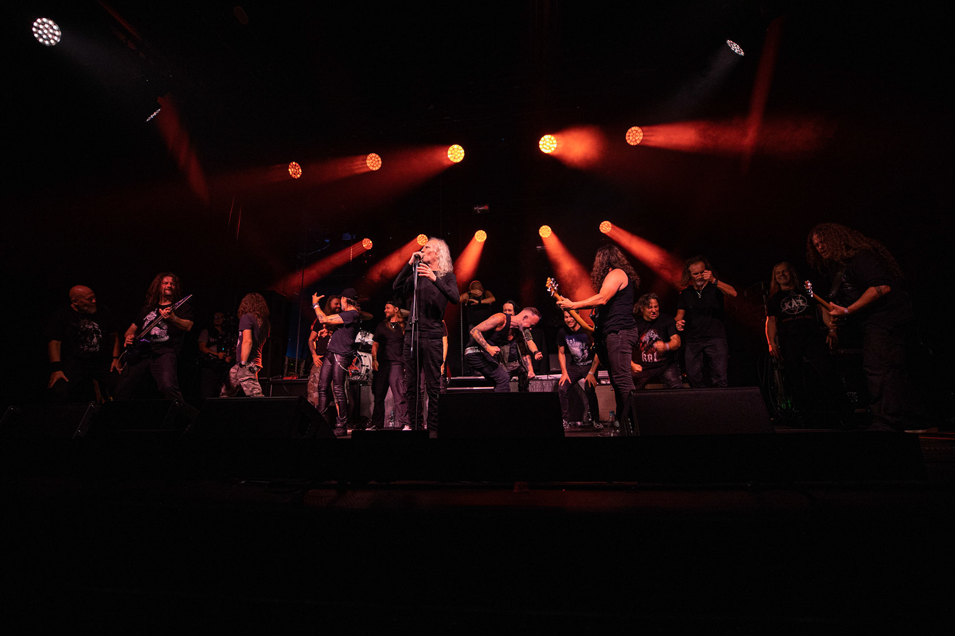 12.09.2021 - KAT i Roman Kostrzewski - koncert "Do zobaczenia w piekle" Wroclaw, Centrum Koncertowe A2.  Roman Kostrzewski – wokalJacek Nowak – perkusjaKrzysztof Pistelok – gitaraJacek Hiro – gitaraMichal Laksa – basGościnnie: Adam „Nergal” Darski (Behemoth)Piotr „Peter” Wiwczarek (Vader),Tomasz „Titus” Pukacki (Acid Drinkers)Adrian „Fred” Frelich (Dragon)Krzysztof „Fazi” Oset (ex-Kat)Piotr „Mancover” Mańkowski (Wolf Spider)Wacław „Vogg” Kiełtyka (Decapitated)Marek „Spider” Pająk (Vader)Jarek „Gronos” Gronowski (Dragon, ex-Kat)Paweł „Baitel” Pasek (Decapitated) Piotr Radecki (ex-Kat &amp; Roman Kostrzewski)fot. Andrzej kaziq Wasilkiewicz